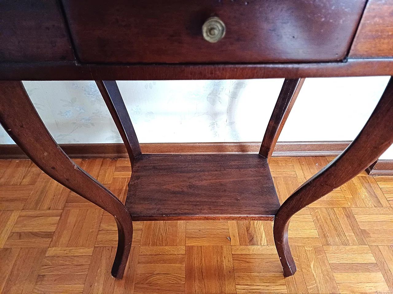 Tavolino Biedermaier in mogano con cassetto, '800 9