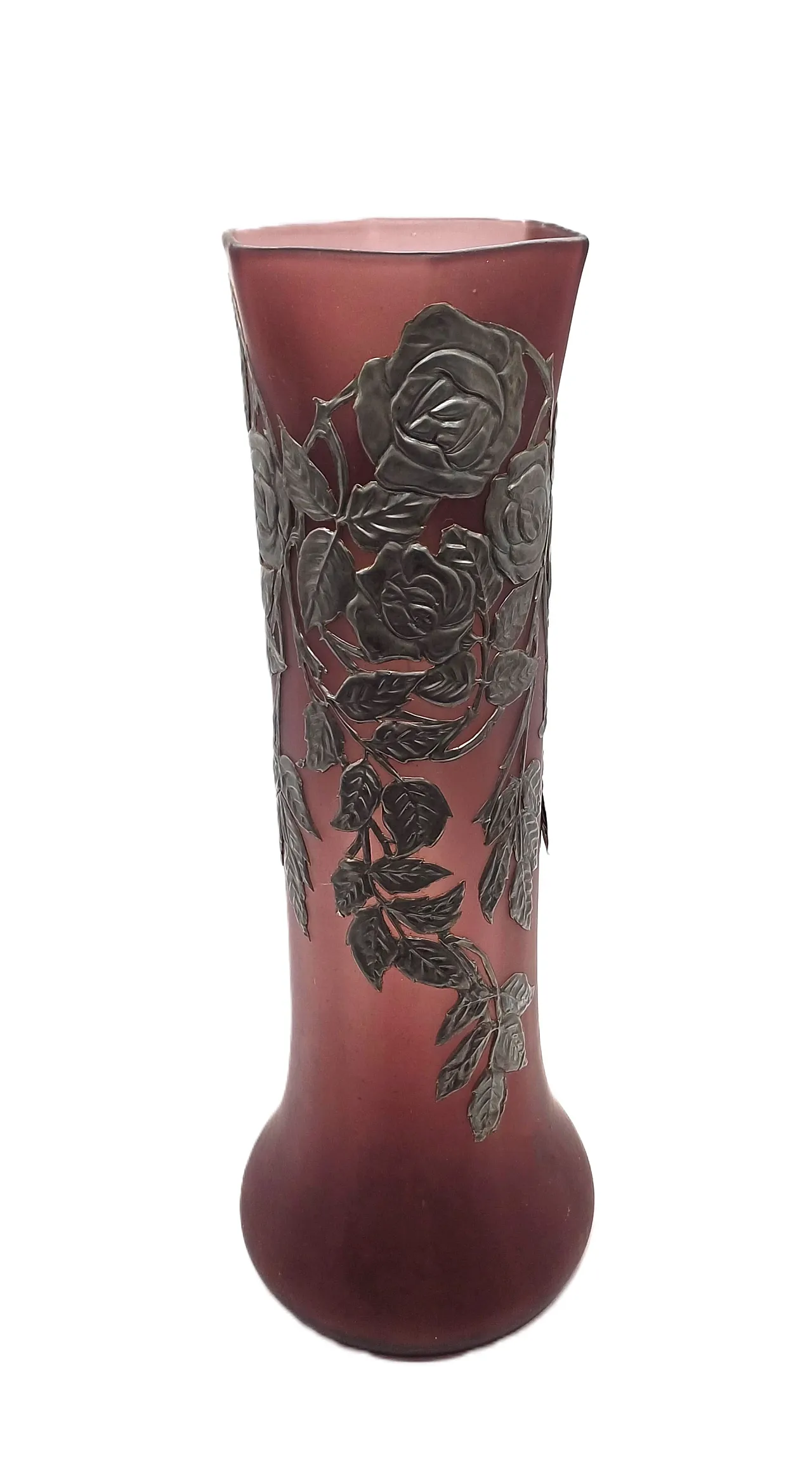 VASO LIBERTY IN VETRO AMETISTA CON DECORAZIONI METALLICHE, 1900-1920 1