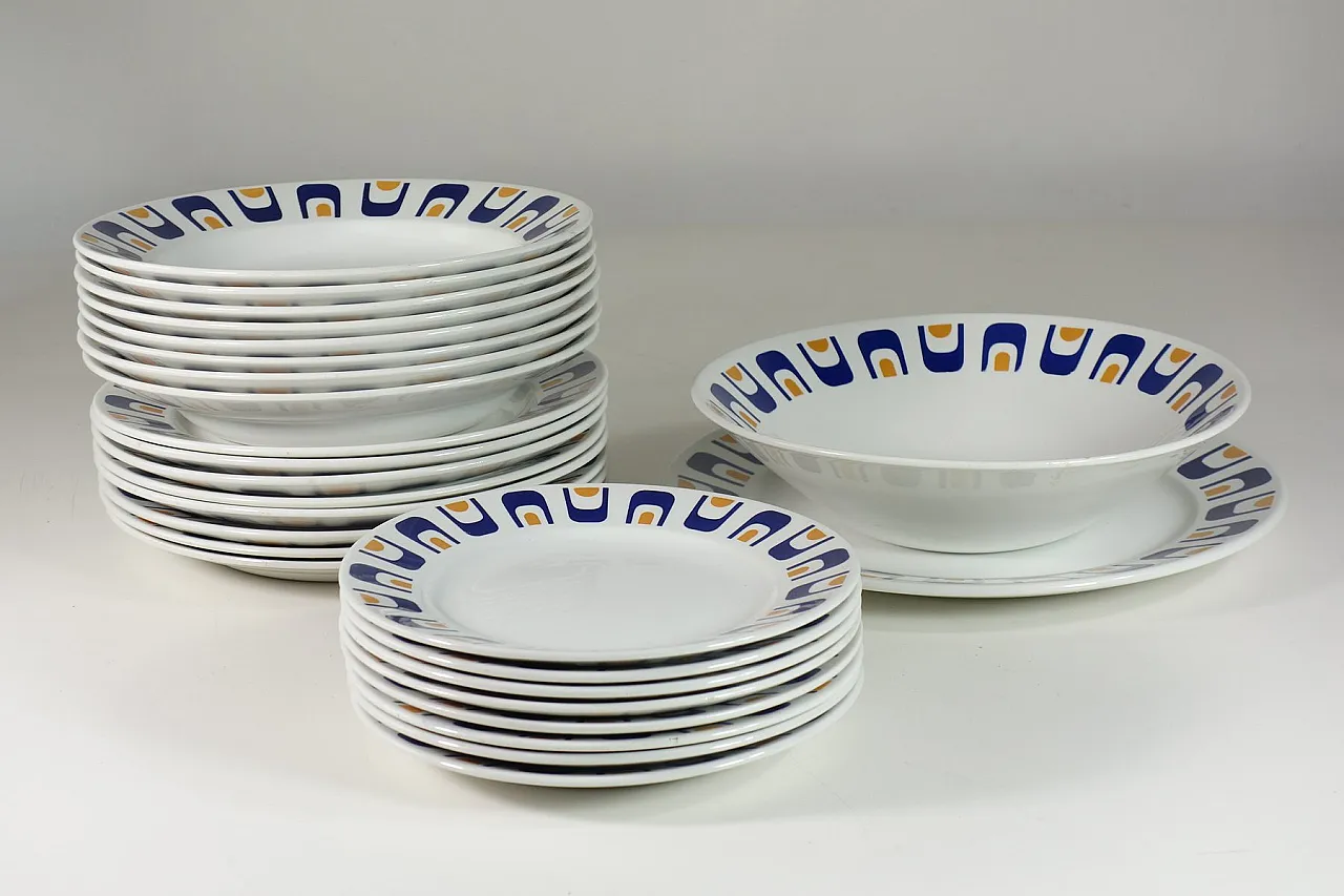 26 Piatti in ceramica di Antonia Campi per Laveno, anni '60 1