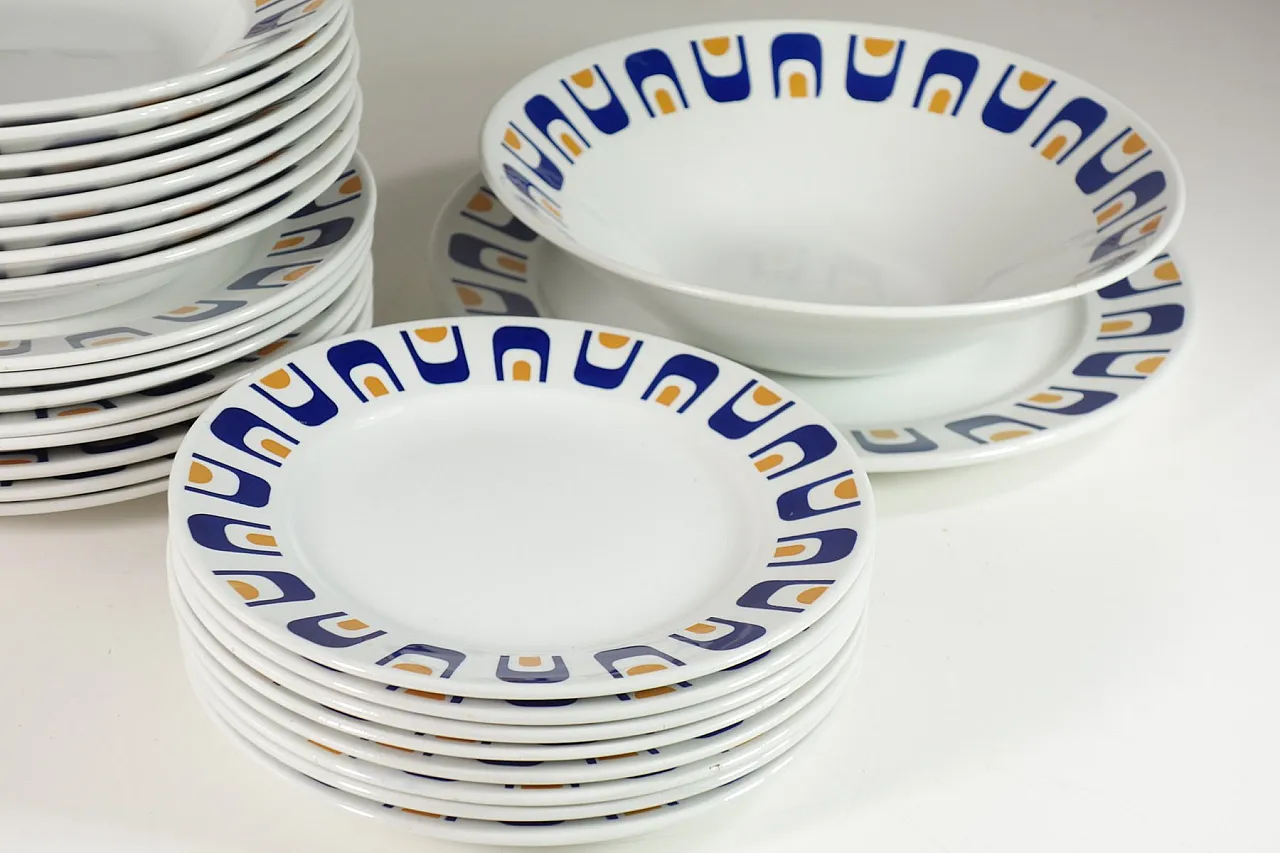 26 Piatti in ceramica di Antonia Campi per Laveno, anni '60 3