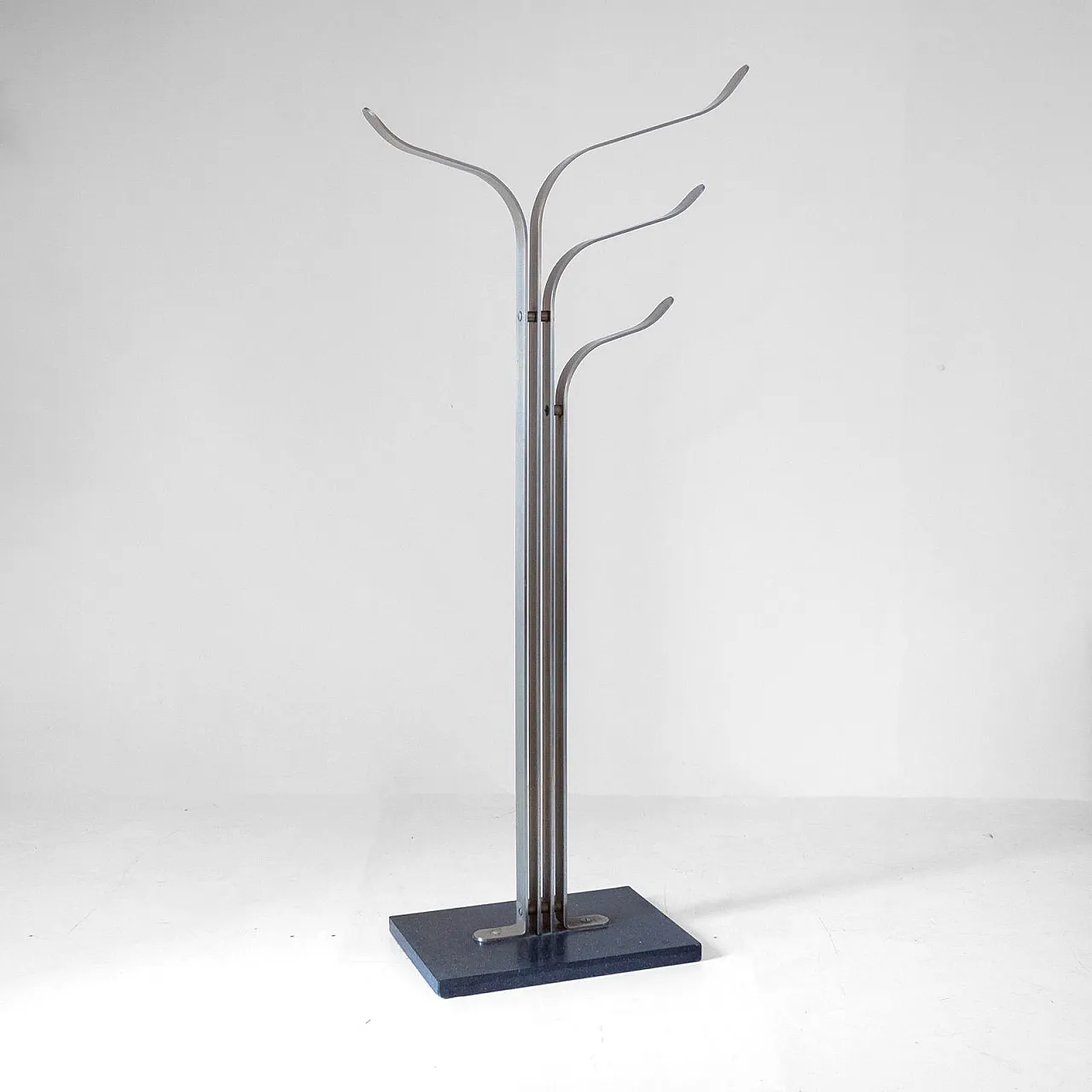 Clothes stands and racks Acerbis in Marble, anni '70 3