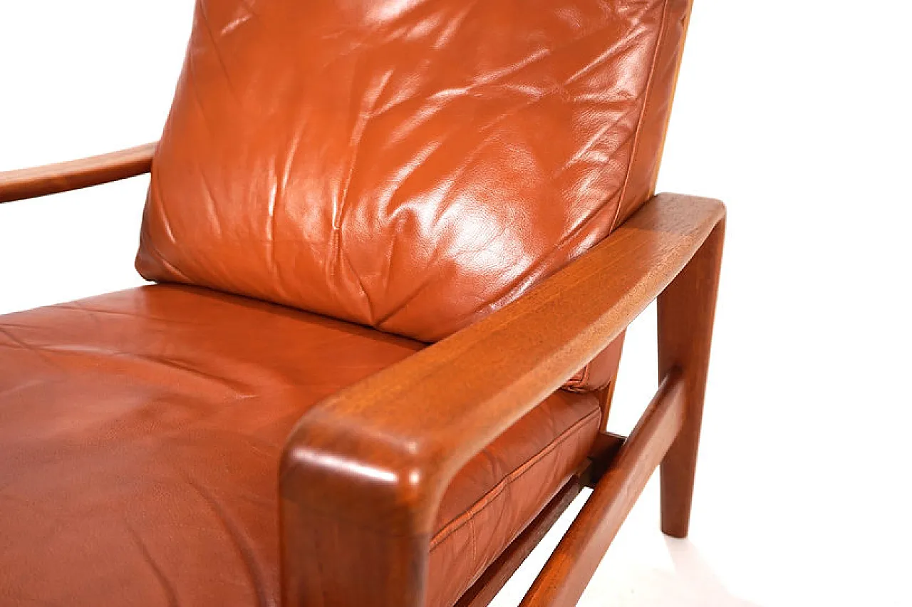 Poltrona Komfort in pelle e teak di Arne Wahl Iversen, anni '60 12