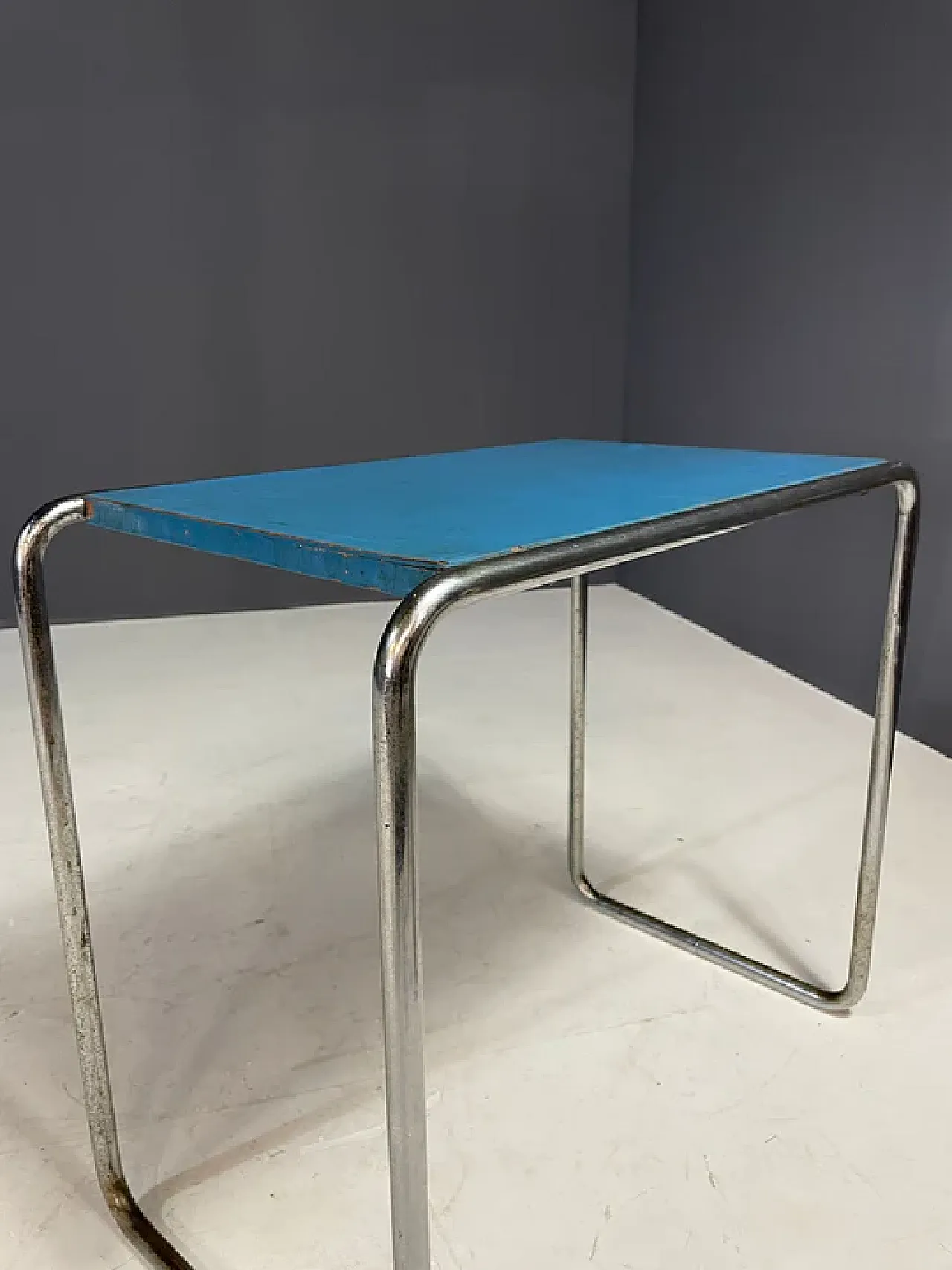 Set Bauhaus cromato con tavolino e sedie, anni '30 16