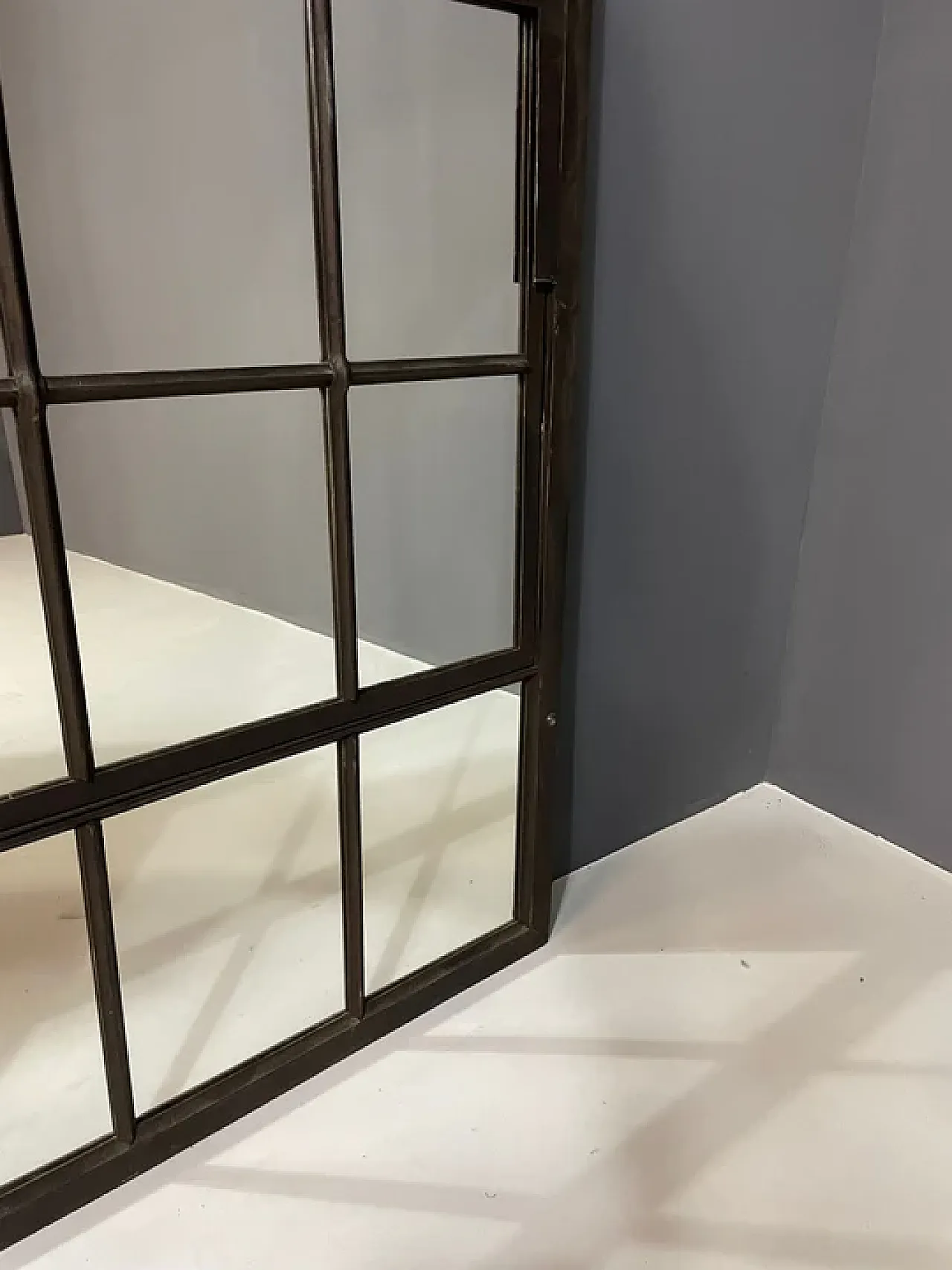 Specchio industriale in ferro con patina, anni '60 12