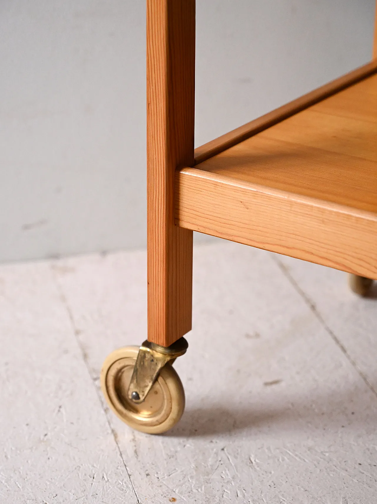 Carrello scandinavo anni ’60 in pino 5