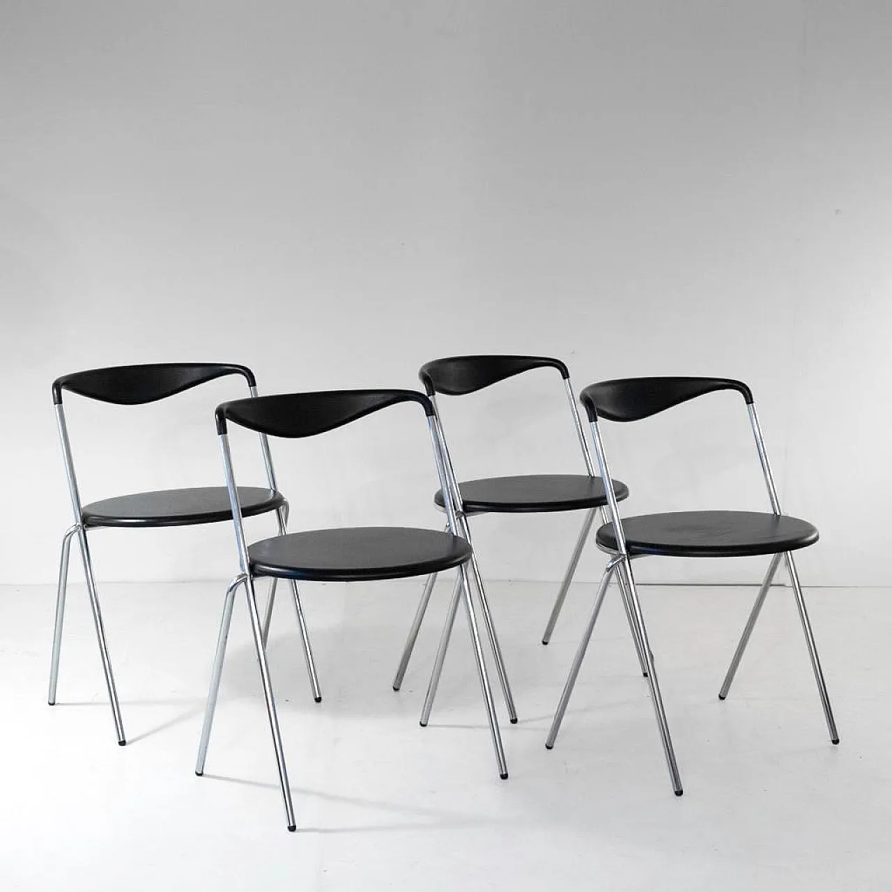 4 Italian stintable chairs in Hans Eicenberger style, 70s 2