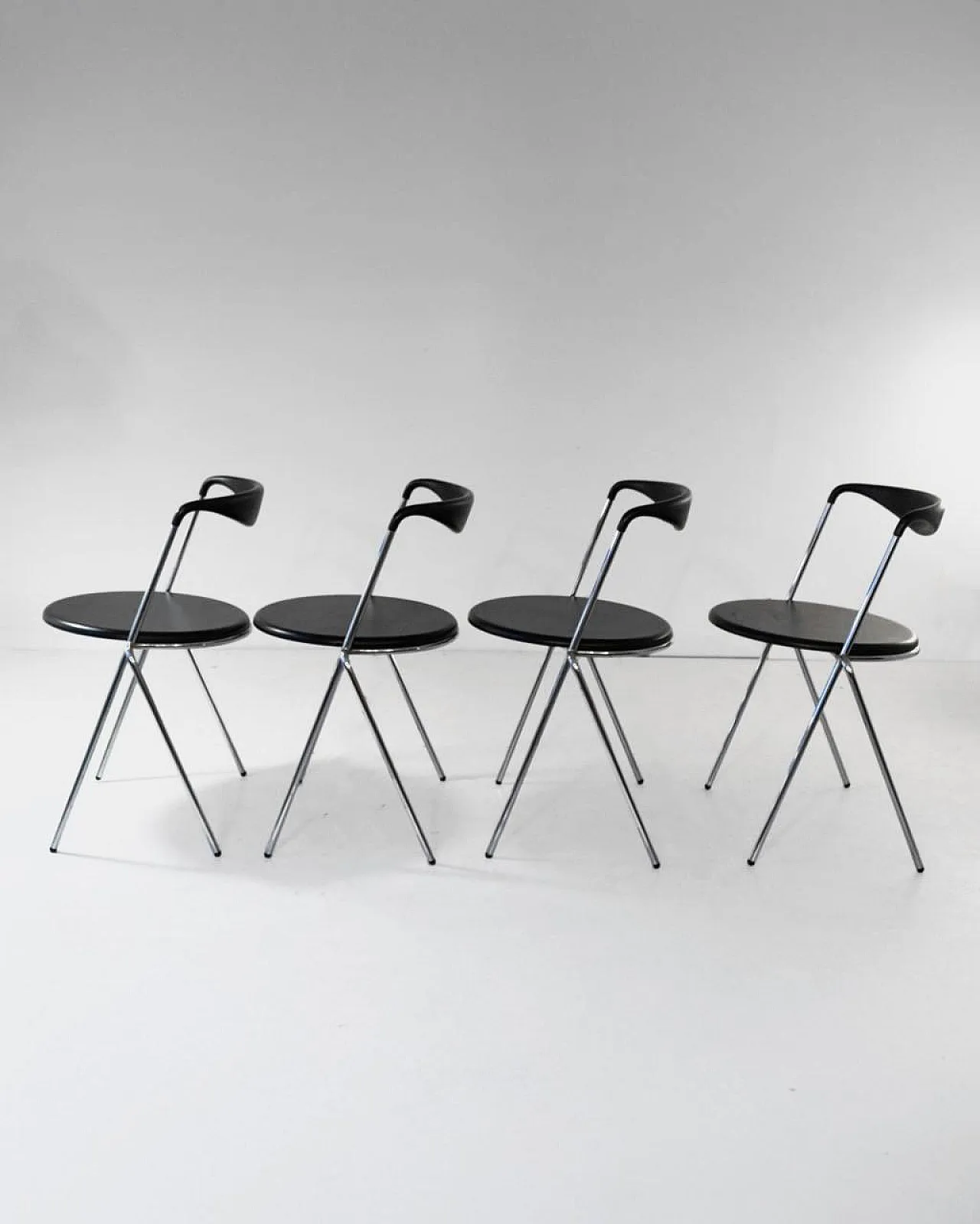 4 Italian stintable chairs in Hans Eicenberger style, 70s 9