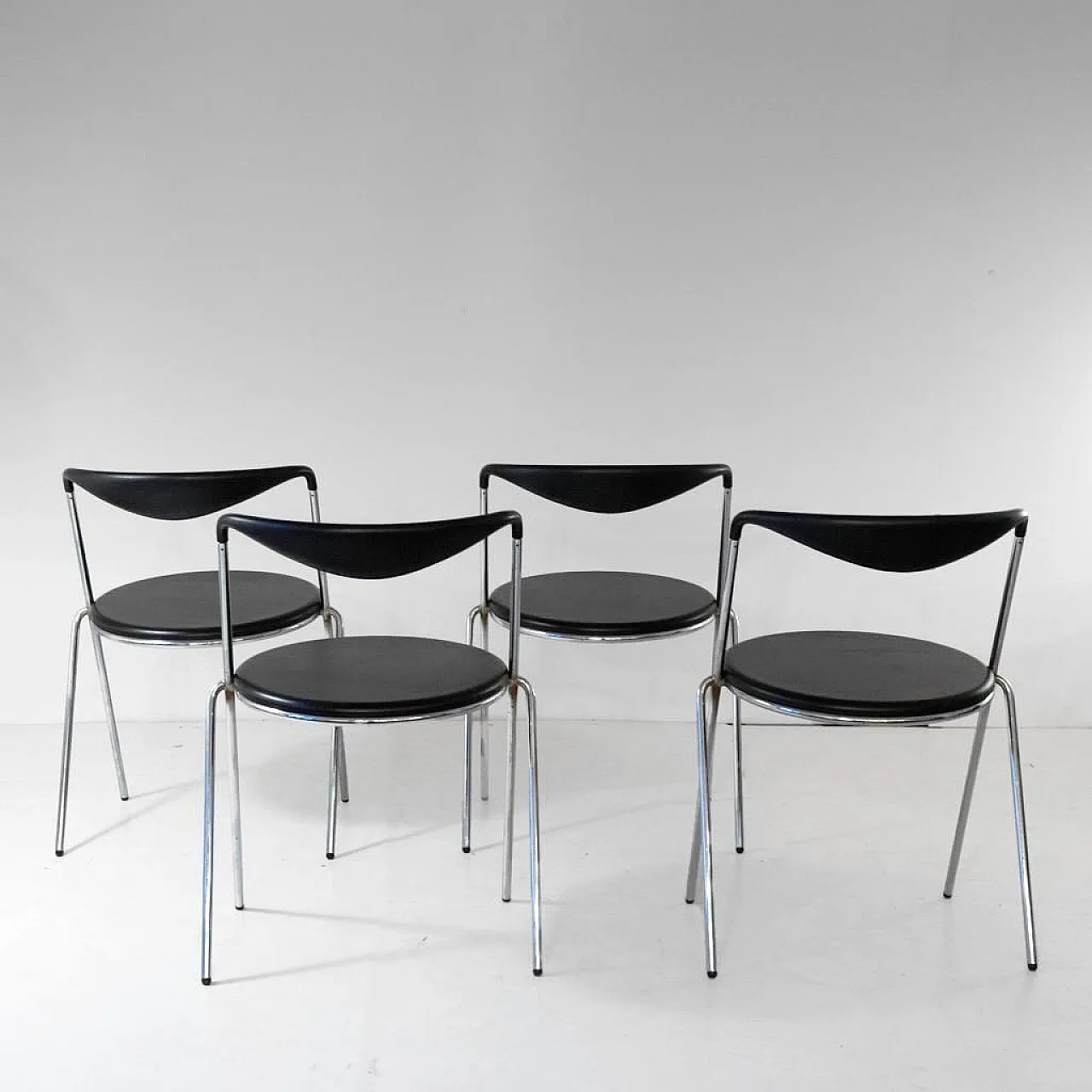4 Italian stintable chairs in Hans Eicenberger style, 70s 10