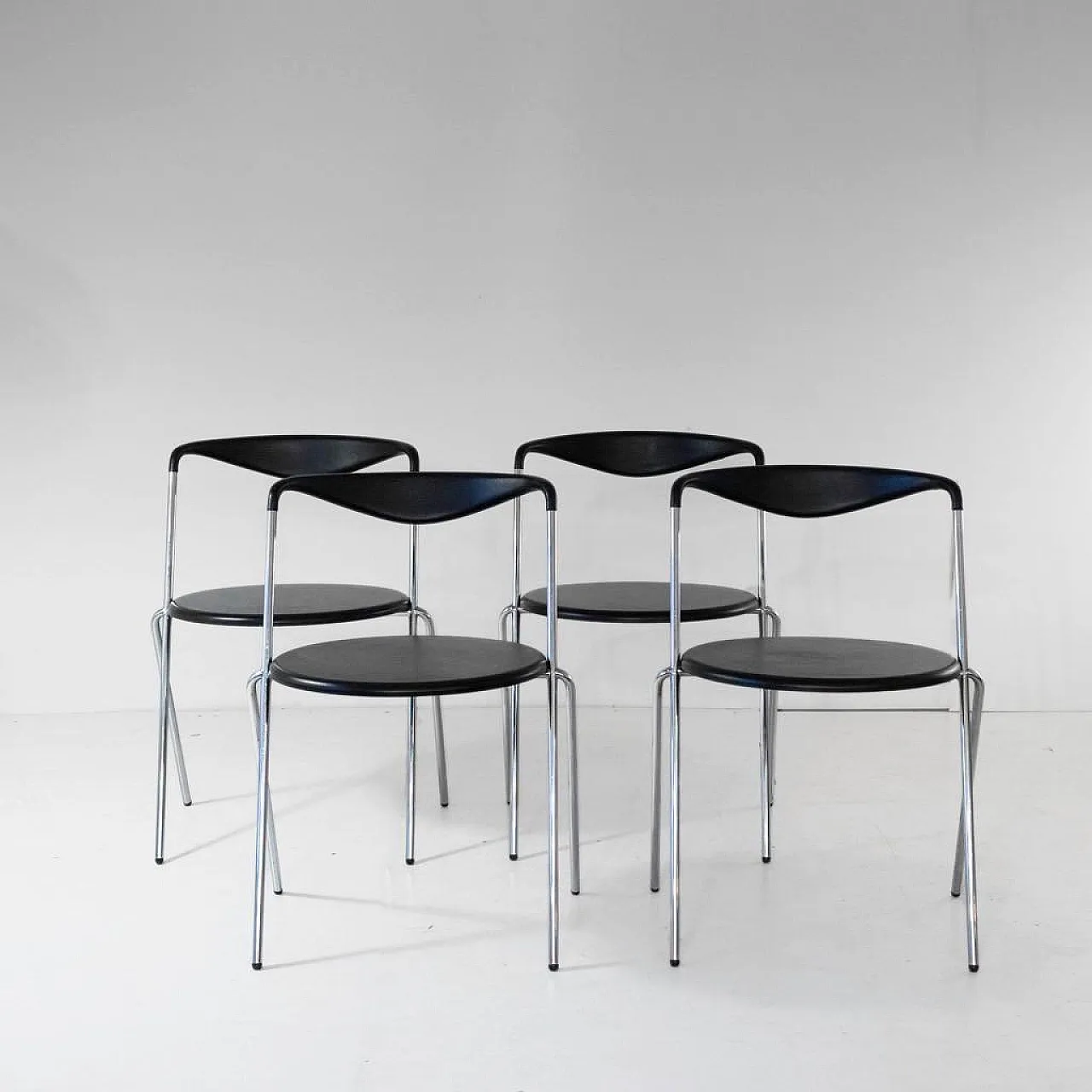 4 Italian stintable chairs in Hans Eicenberger style, 70s 14