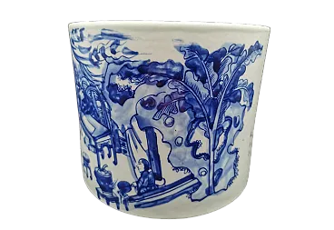 Chinese porcelain brush holder, 20th century