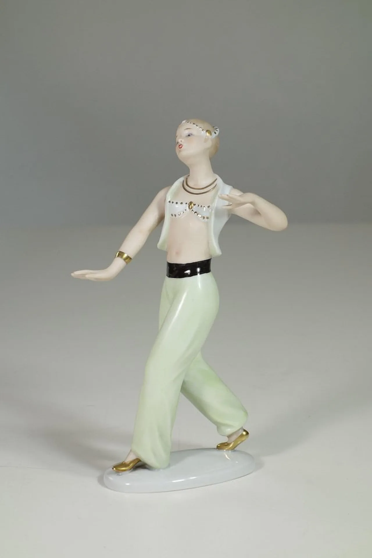 Odalisc porcelain Art Deco figure by Wallendorf, 1940s 3