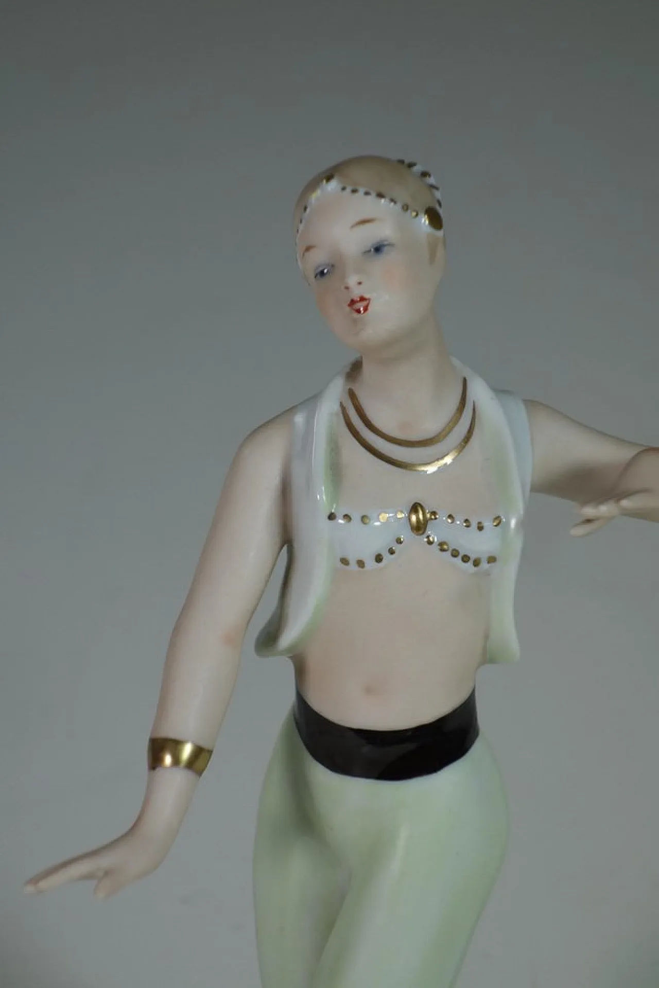 Odalisc porcelain Art Deco figure by Wallendorf, 1940s 4
