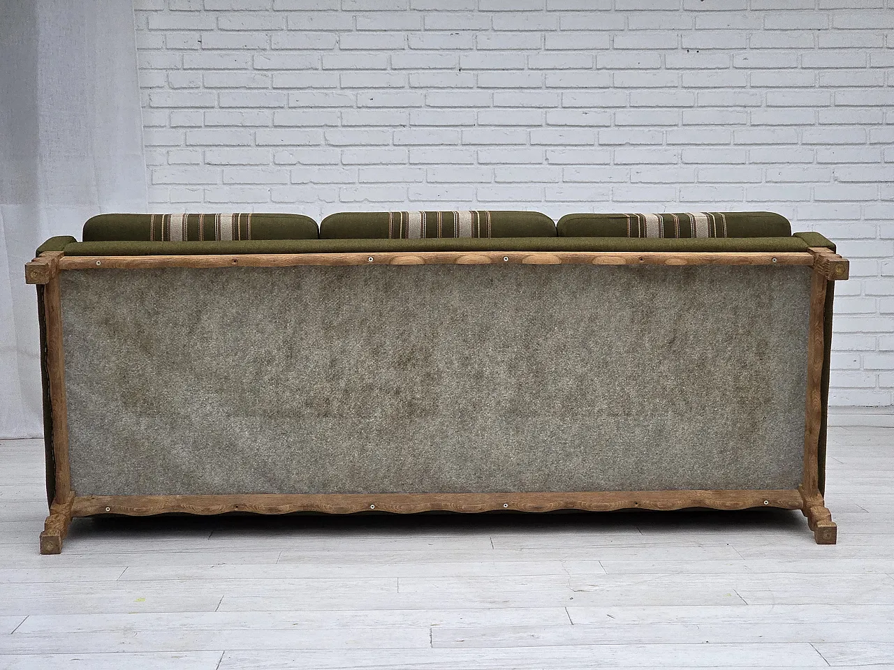 Divano danese a 3 posti in lana e legno massello di rovere, anni '70 16