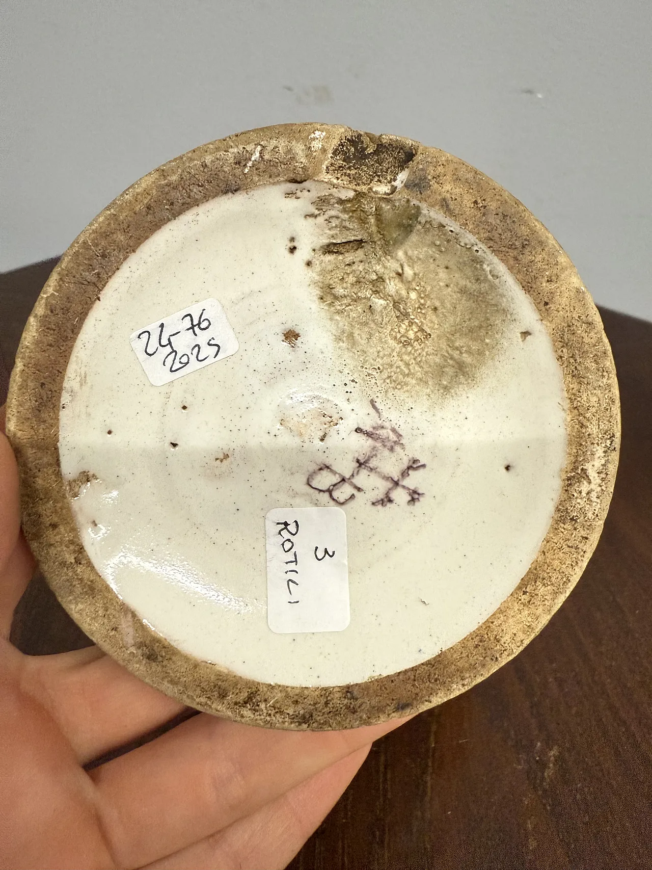 Versatoio in maiolica da farmacia Bassano, '700 2