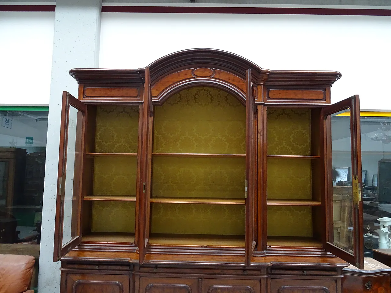 Napoleon III bookcase in mahogany with carved glass, 1880 5