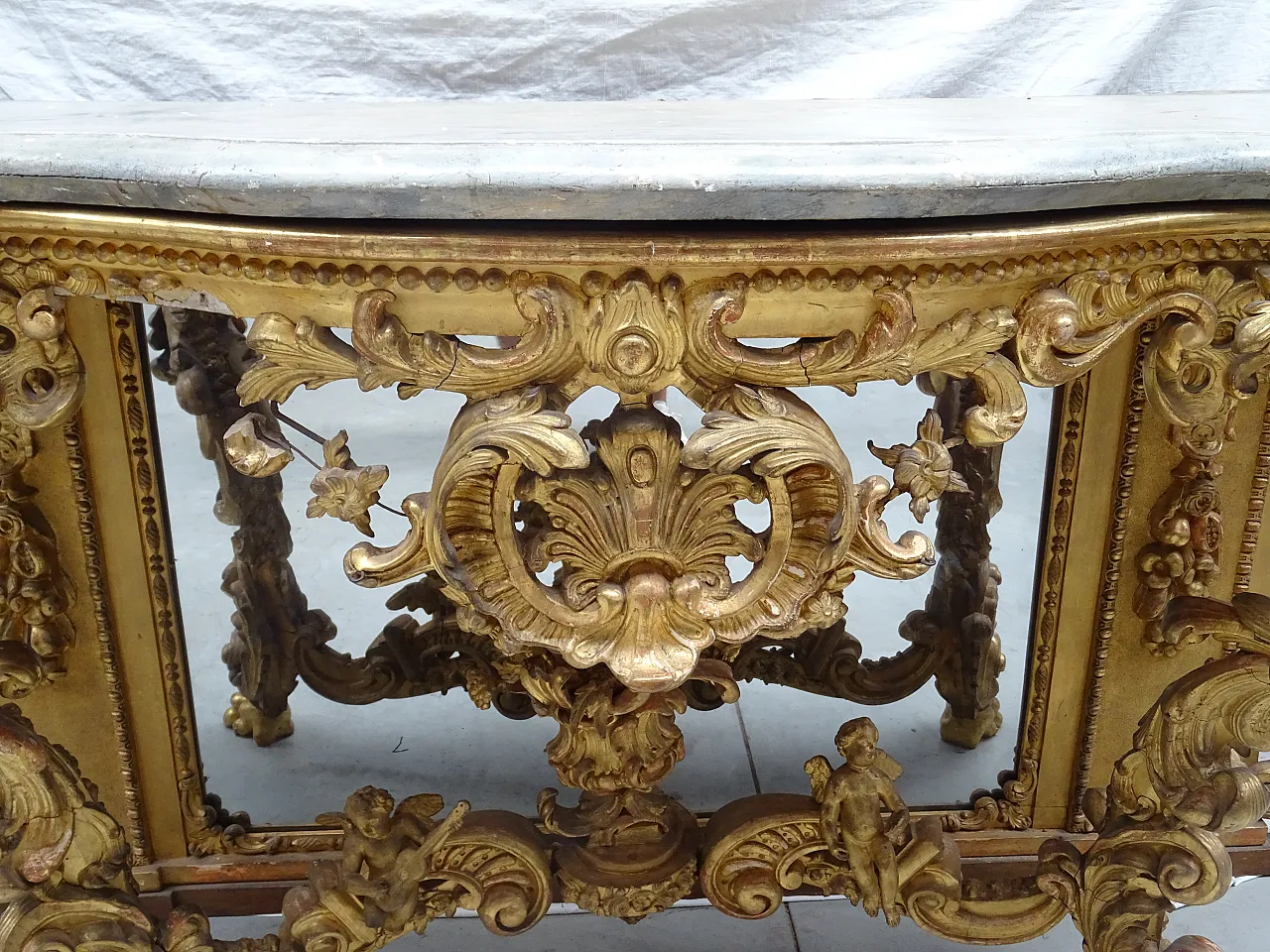 Carved gilded Piedmontese console in plaster, wood and mirro, '800 4