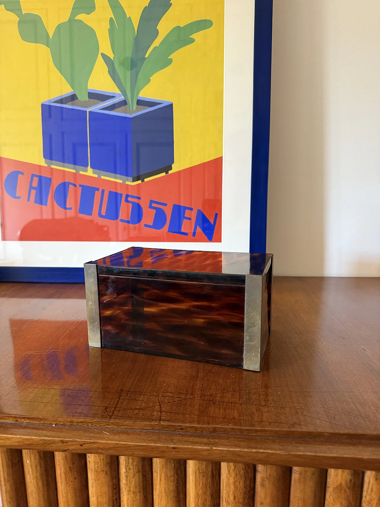 Modern lighting junction and Mid-Century brass, Italy 1970 3