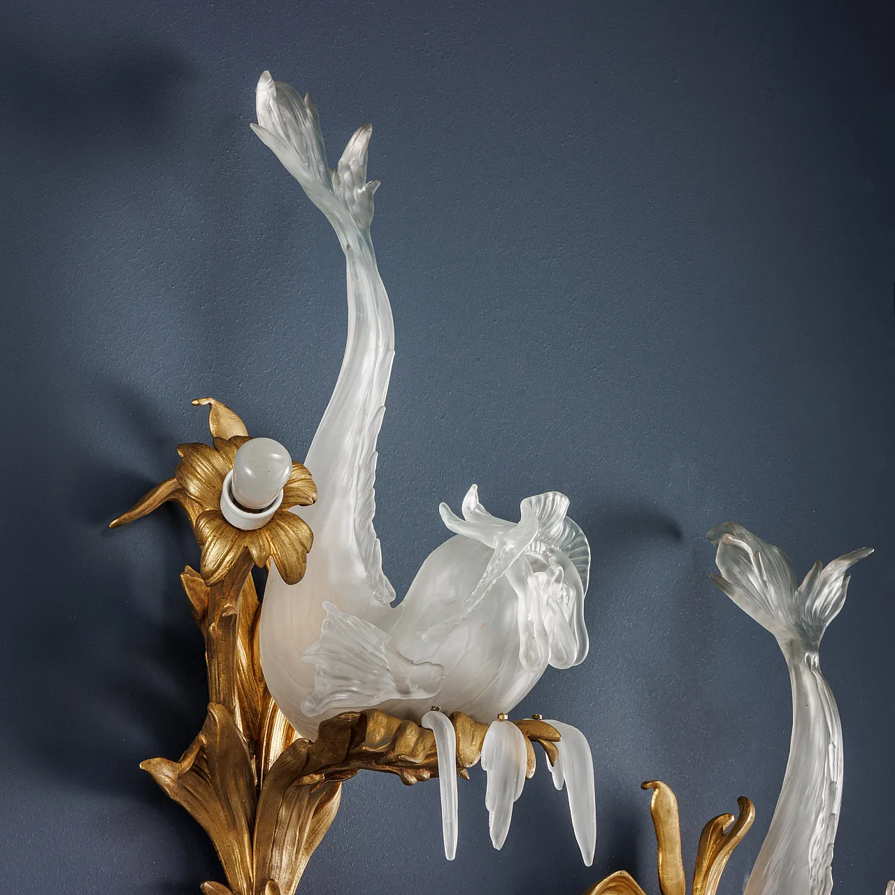 Pair of Art Nouveau two-light appliques in glass and gilded bronze 6