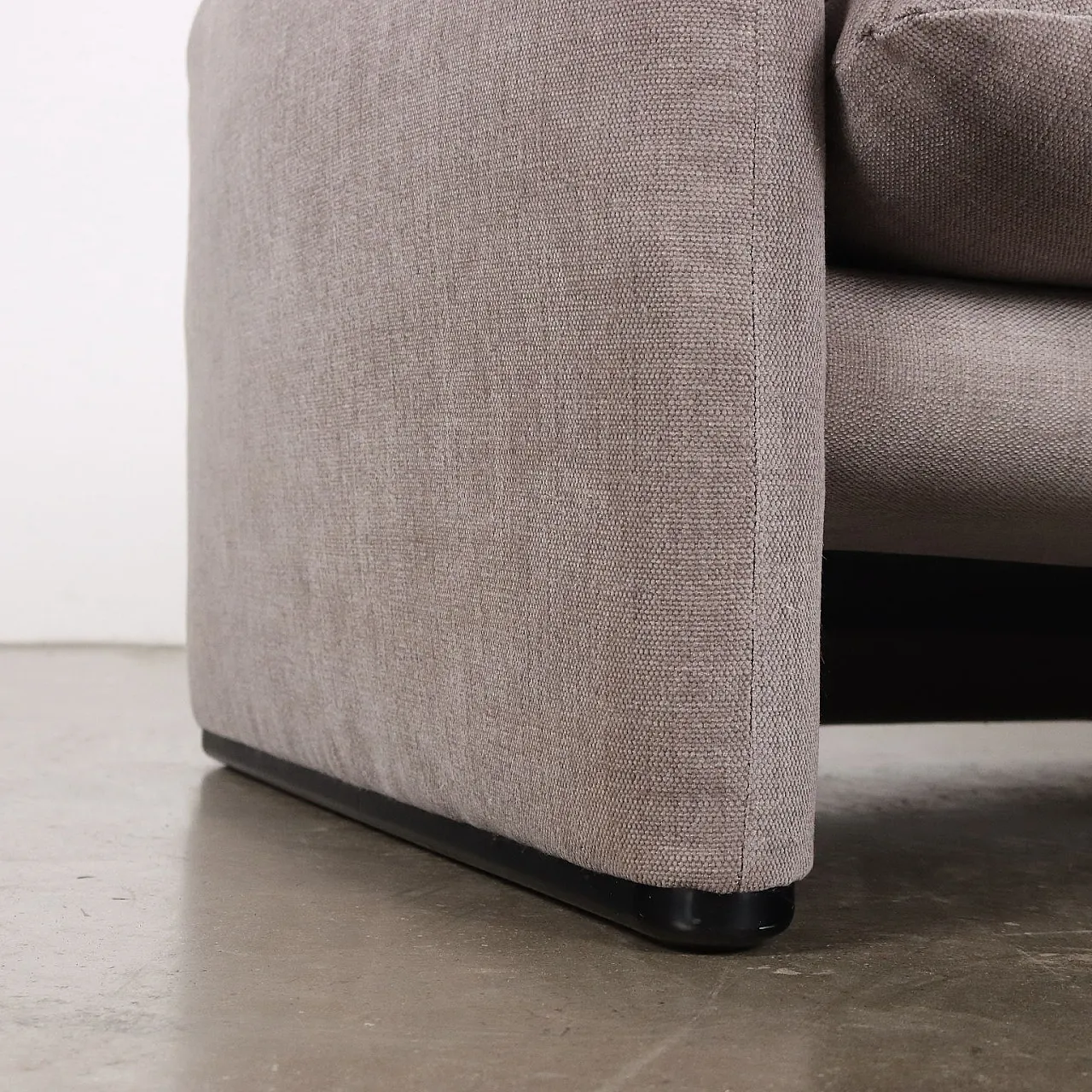 Divano grigio Maralunga di Vico Magistretti per Cassina, anni '70 6