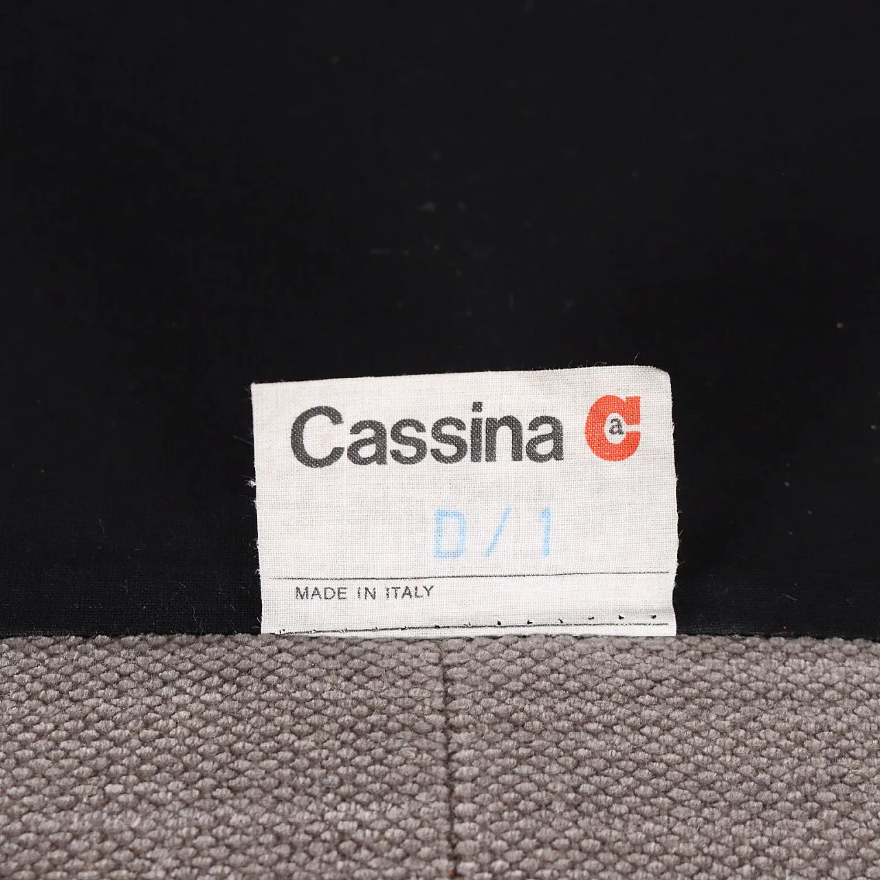 Divano grigio Maralunga di Vico Magistretti per Cassina, anni '70 9