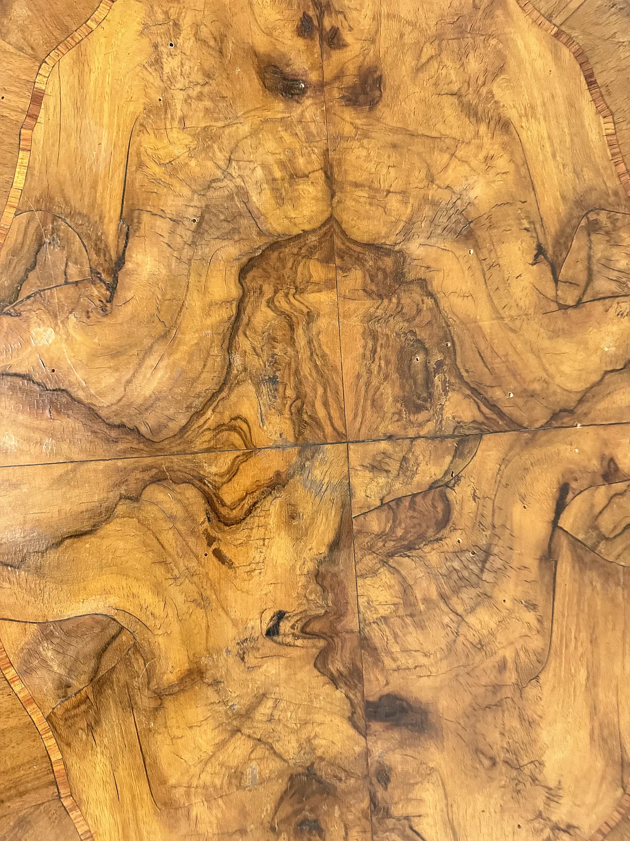 Tavolinetto da salotto noce e radica barocchetto, 1940 12