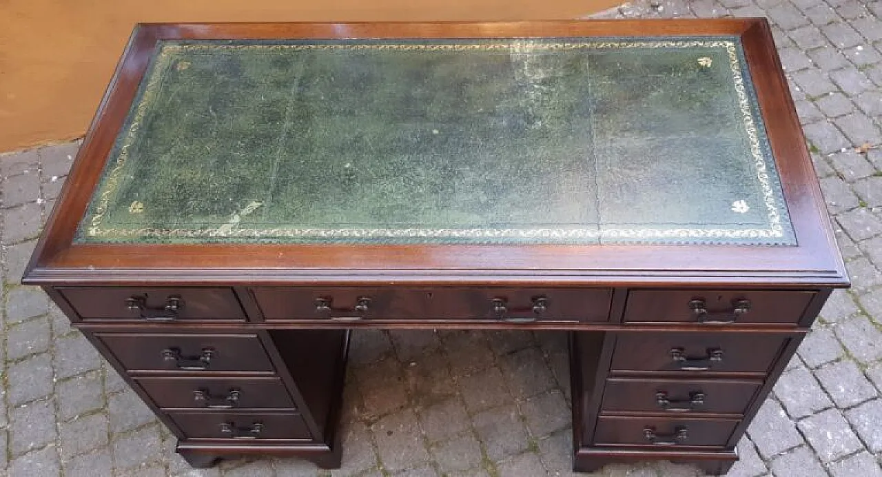 Scrivania impiallacciata in radica di mogano, '800 4