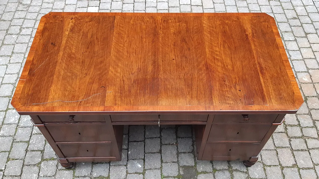 Scrivania lastronata in noce, '800 5