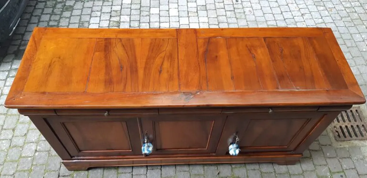 Walnut cappuccina sideboard, 19th century 8