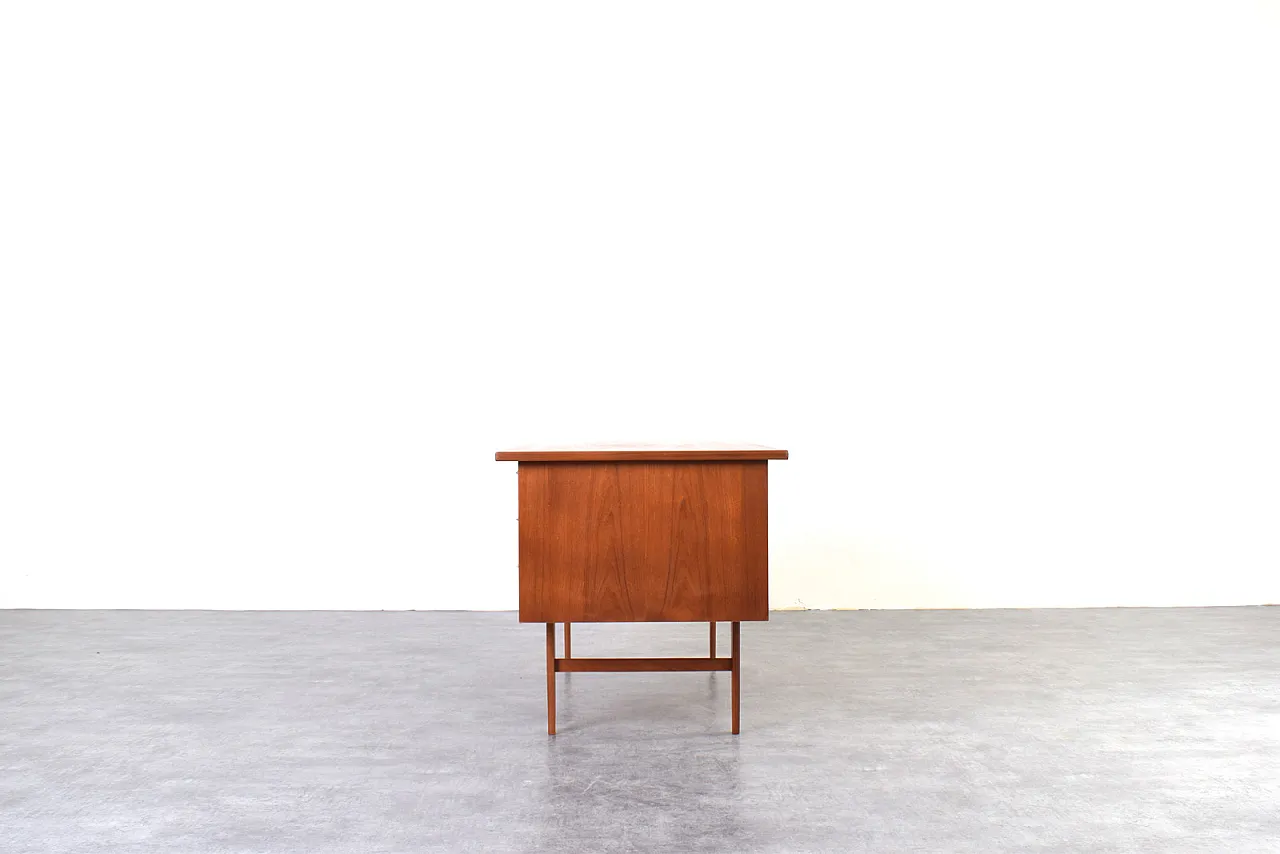 Mid-Century Danish teak executive Desk, 1960s 5