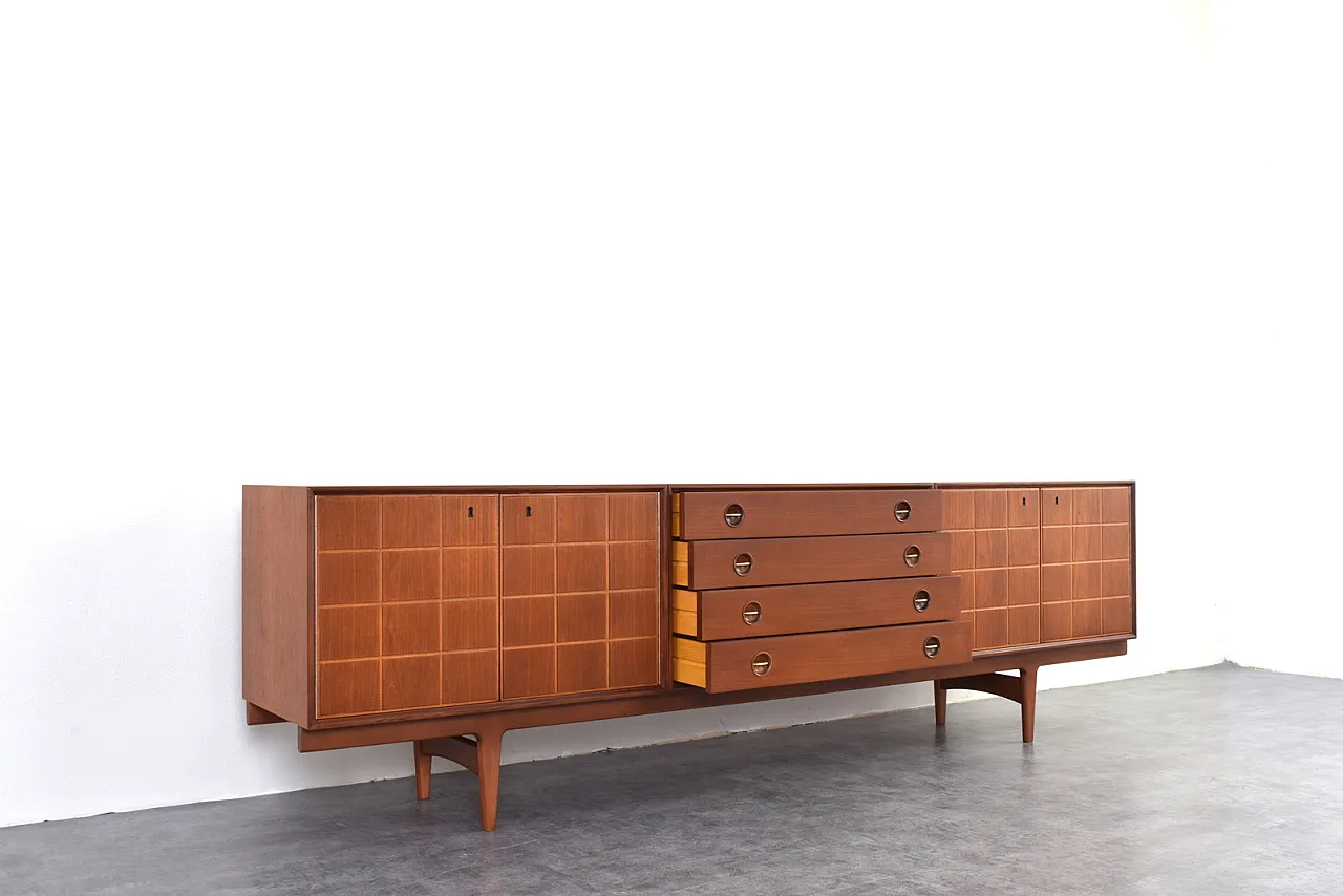 Sideboard in teak di Rolf Rastad e Adolf Relling per Gustav B, anni 60 10
