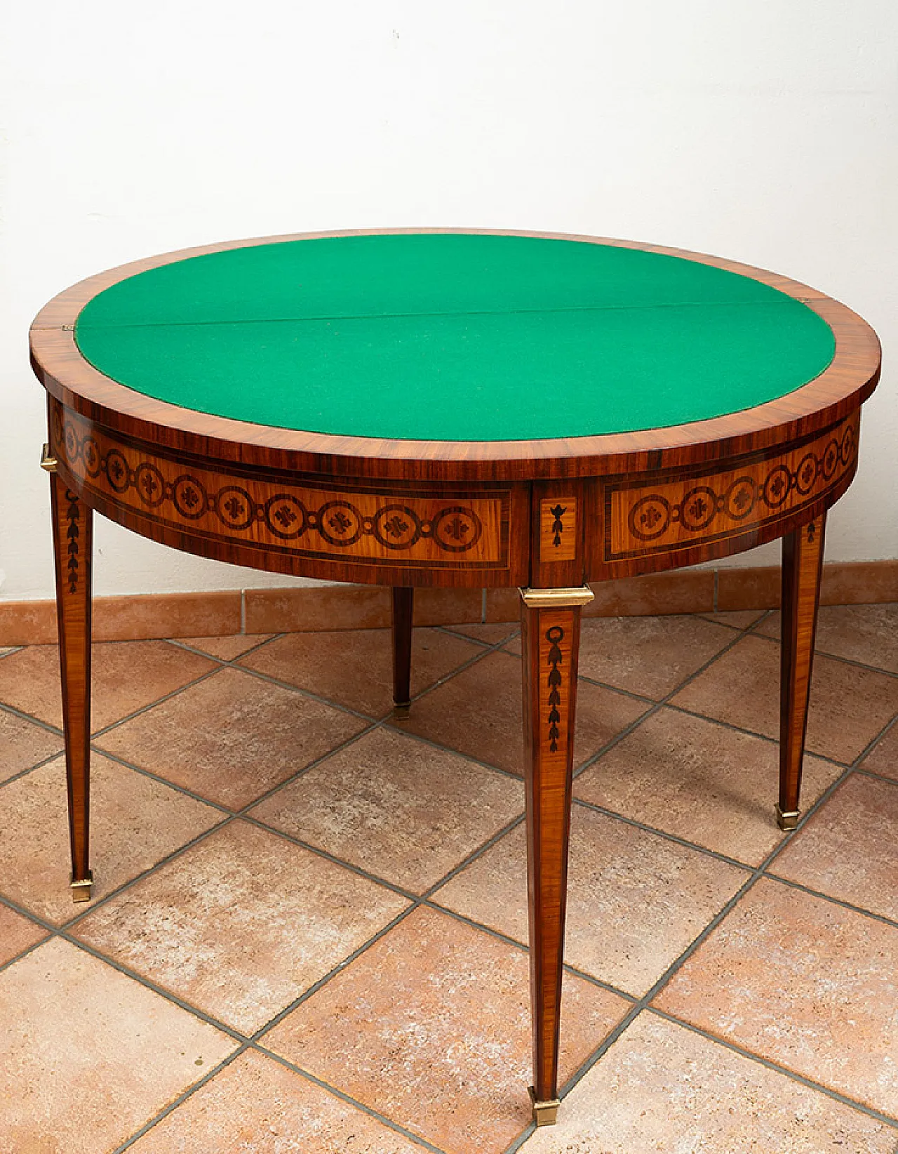 Demi Napoleon III game table in precious exotic woods, 19th century 3