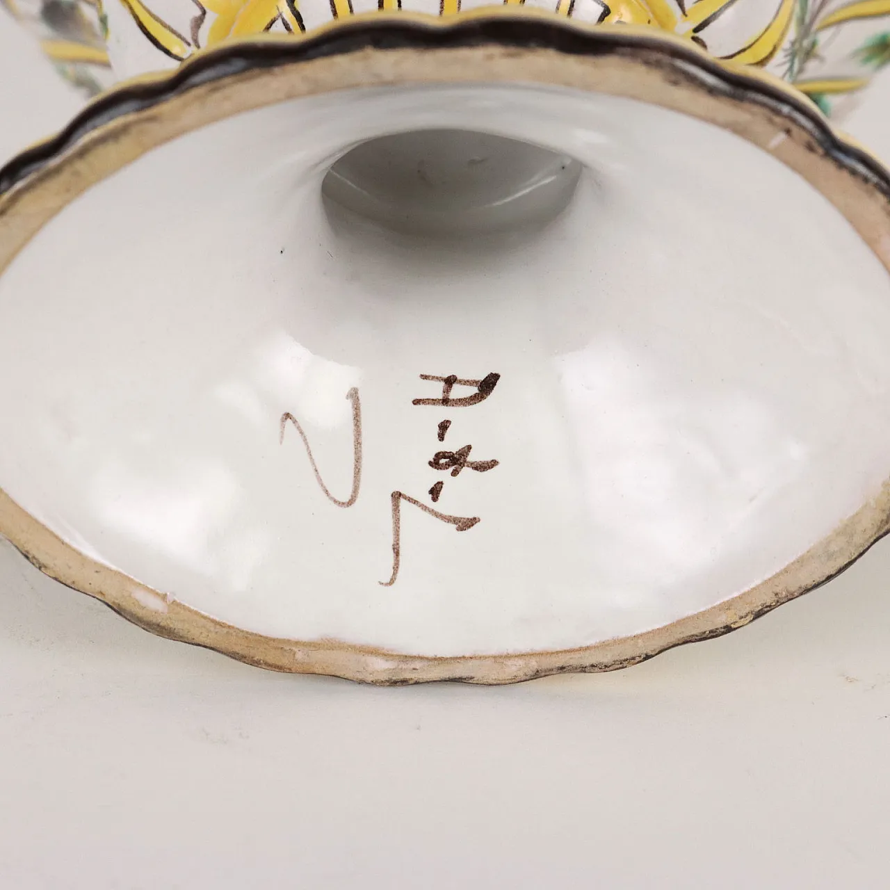 Vase in ceramic with lid of Levantino manufacture, 19th century 8