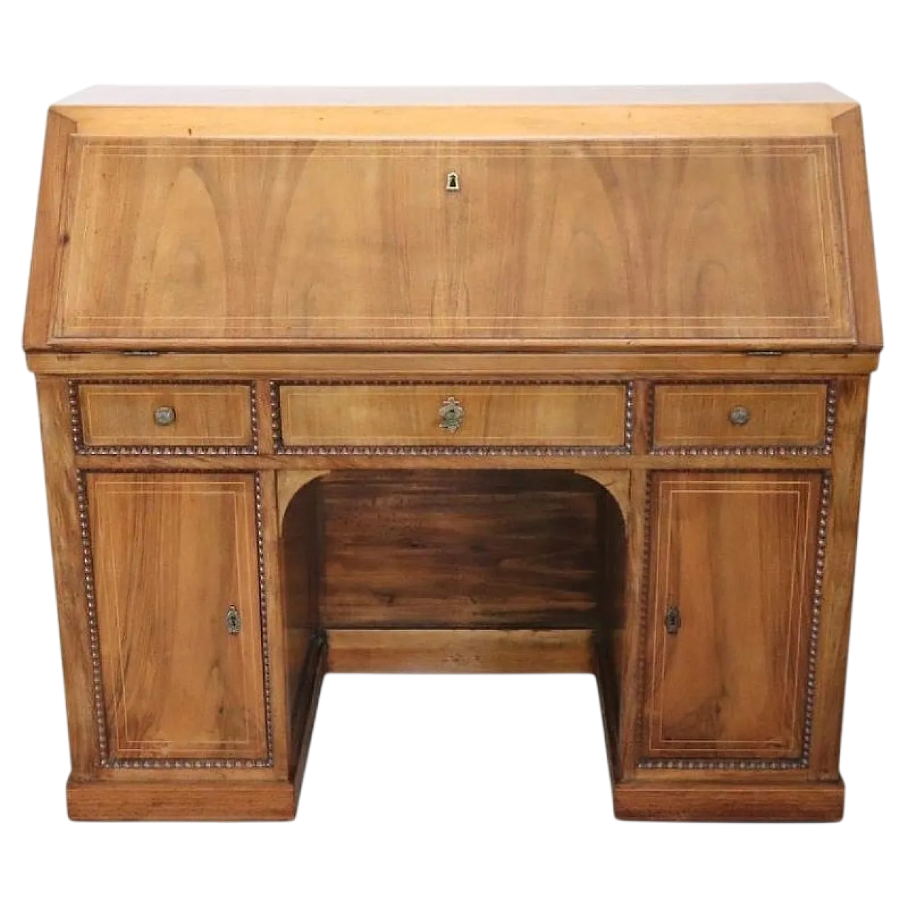 Walnut desk, first half of the 19th century 22
