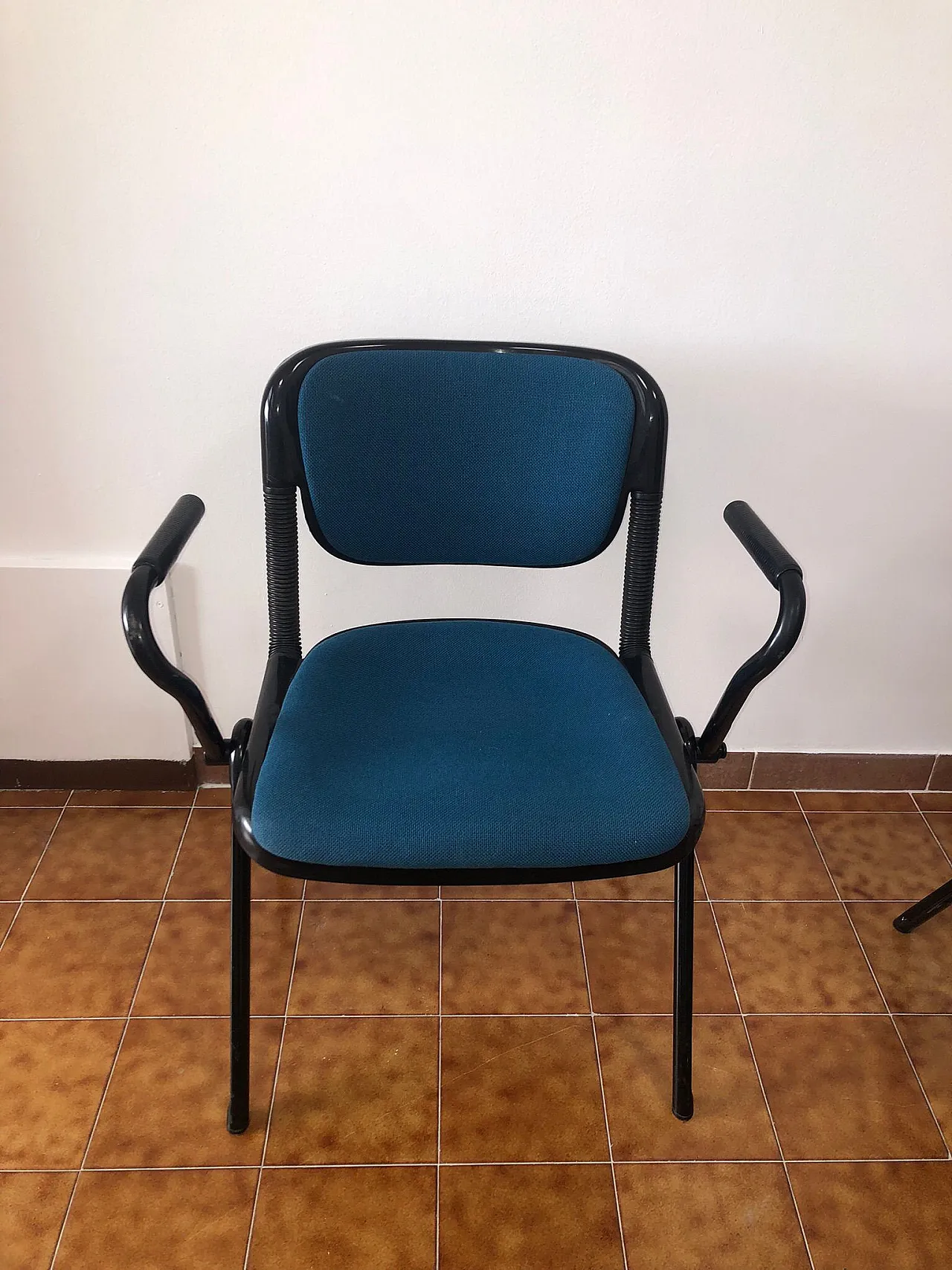 Pair of System vertebra chairs for Openark Castelli, 1990 4
