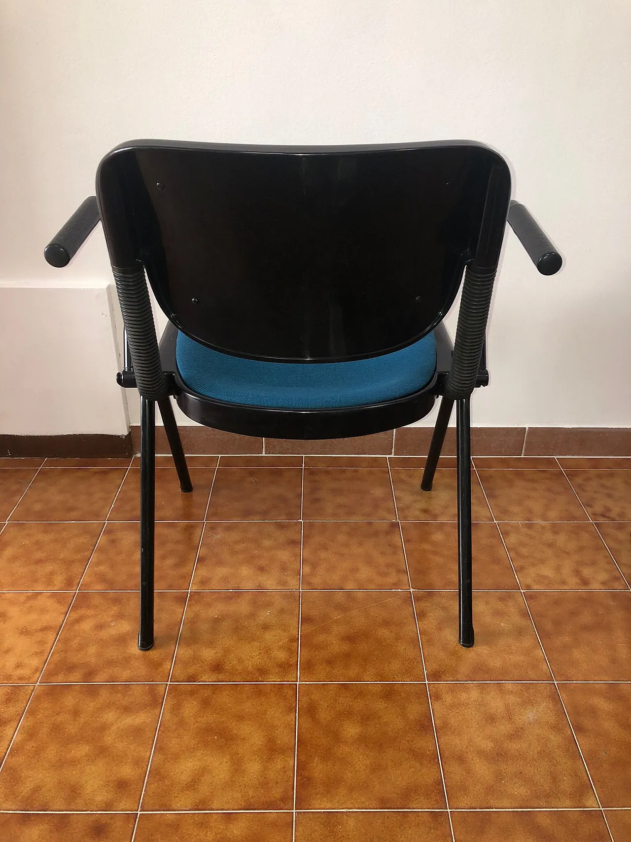 Pair of System vertebra chairs for Openark Castelli, 1990 5