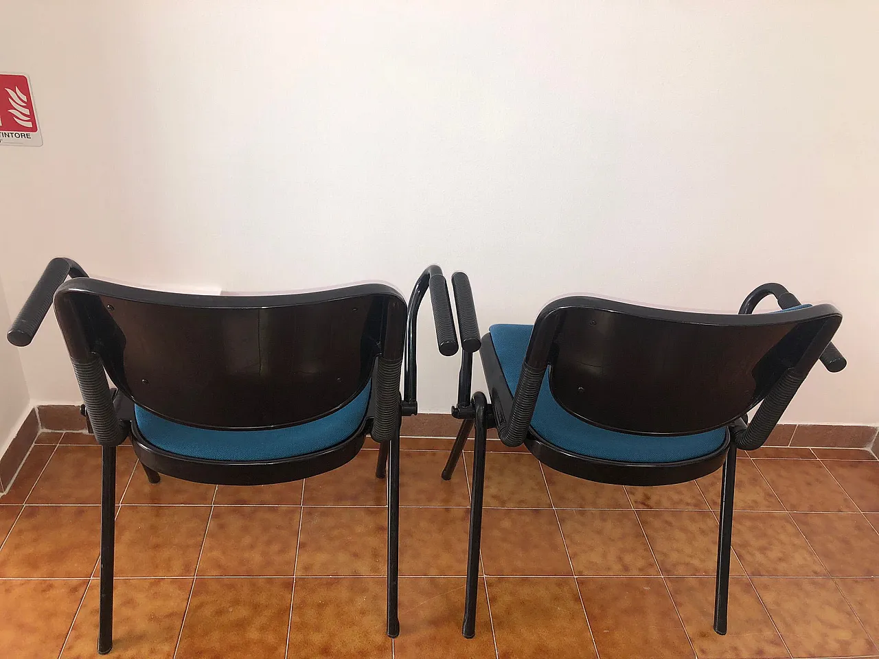 Pair of System vertebra chairs for Openark Castelli, 1990 8
