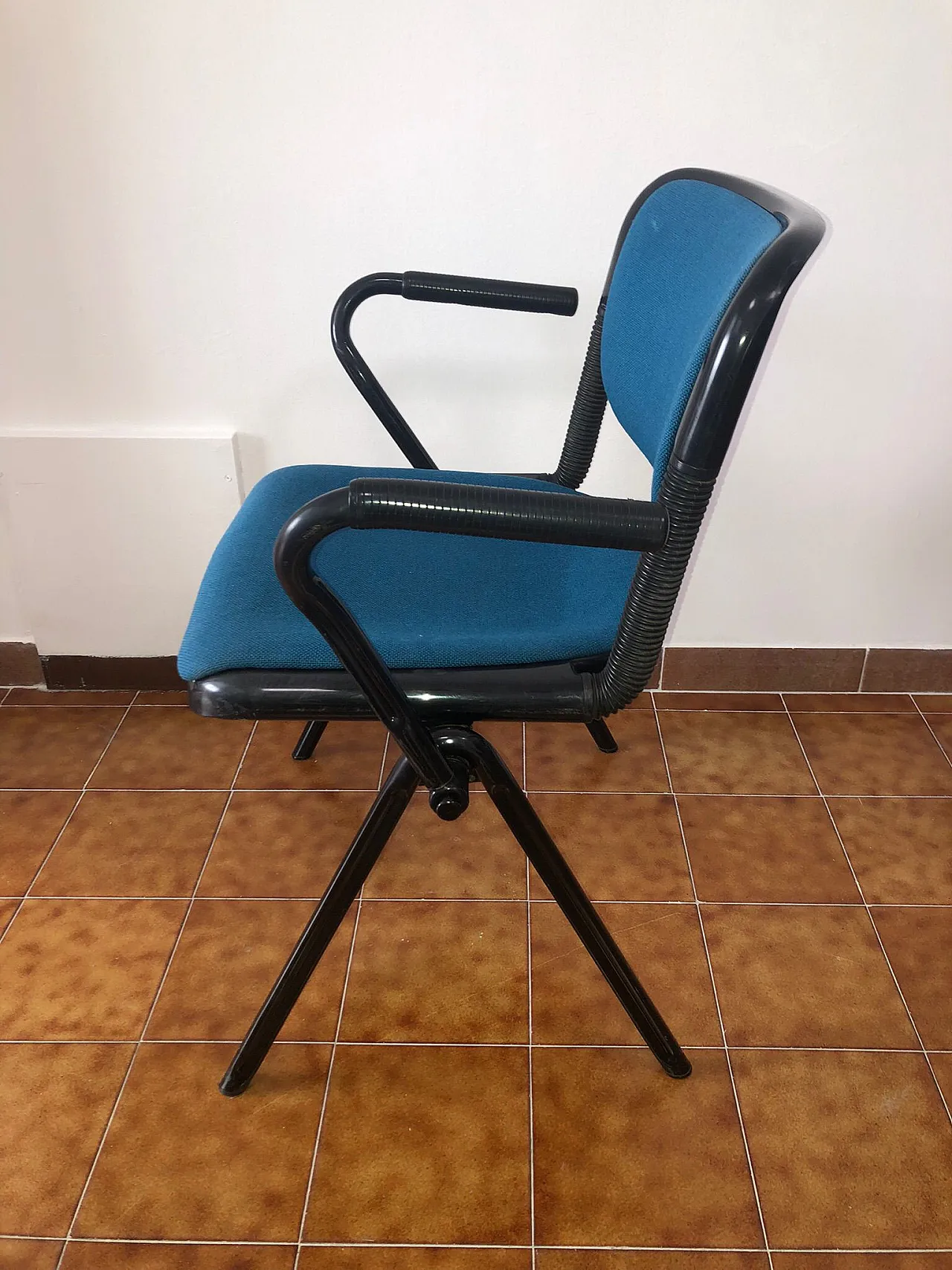 Pair of System vertebra chairs for Openark Castelli, 1990 9