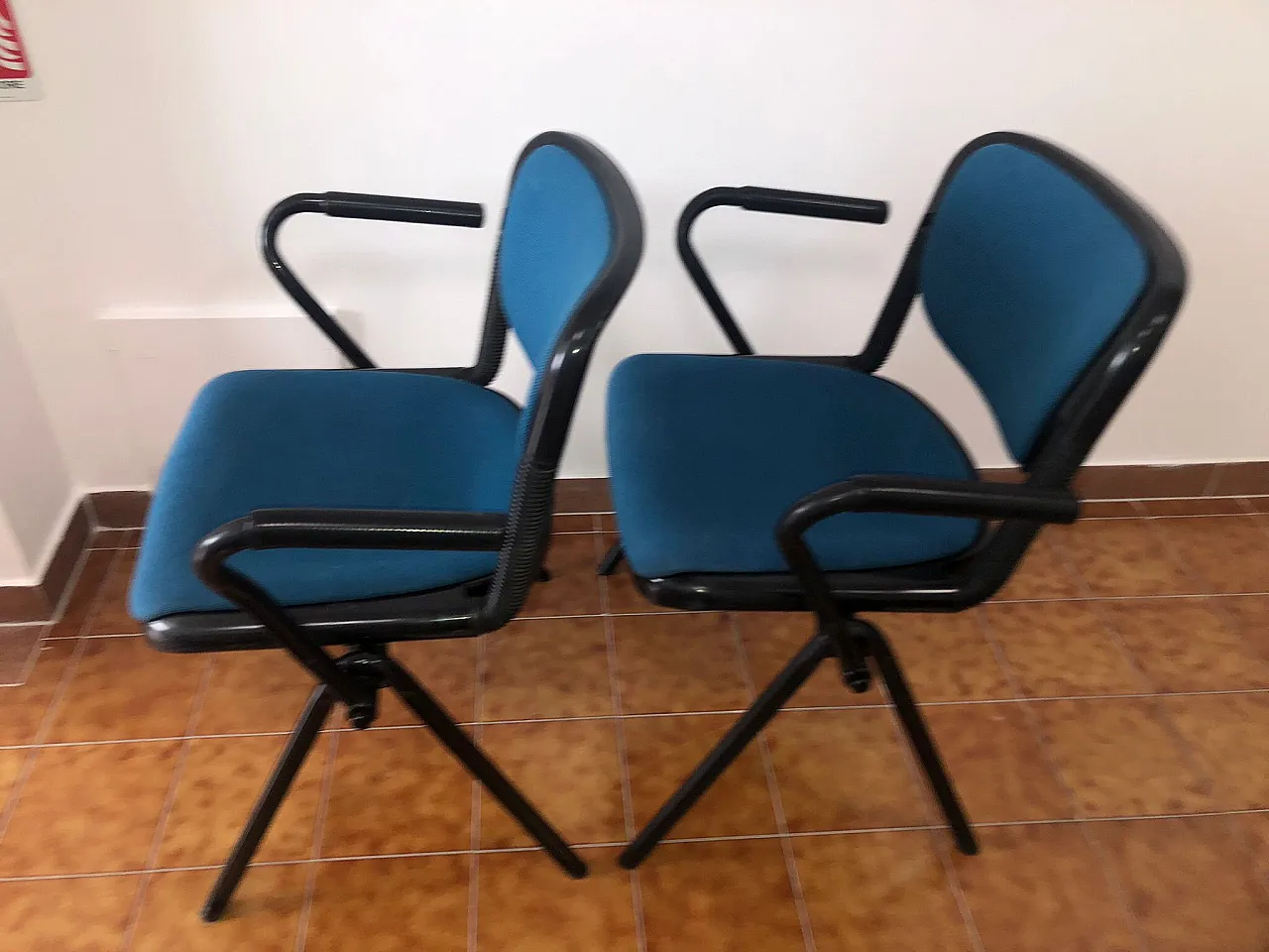 Pair of System vertebra chairs for Openark Castelli, 1990 10