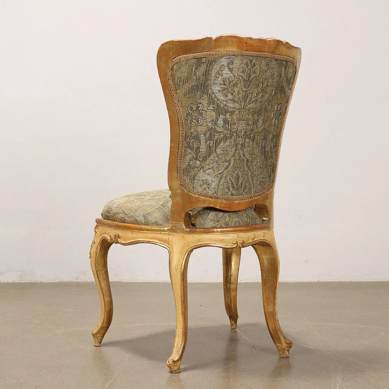 Pair of laquered and gilded chairs with wiggly legs, 19th century 9