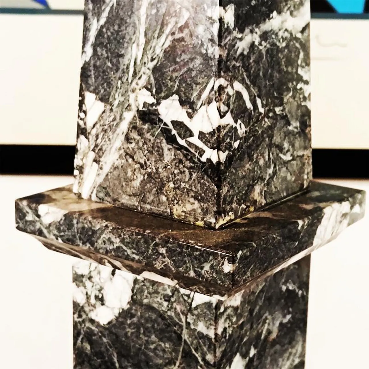 Hand carved obelisk in Black Marble from L'Aquitania, 1960s 6