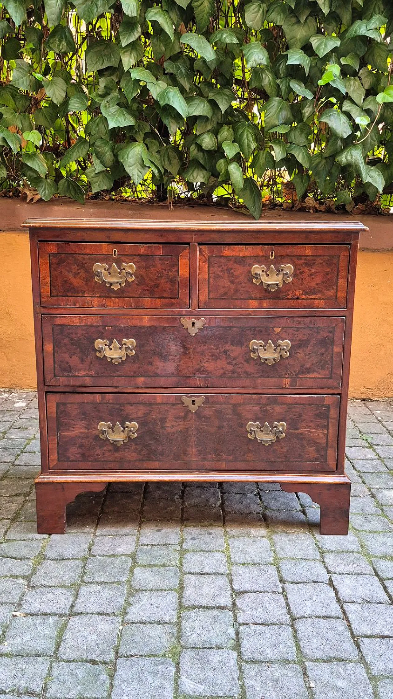 Placoned dresser in walnut wood and cherry, 19th century 1