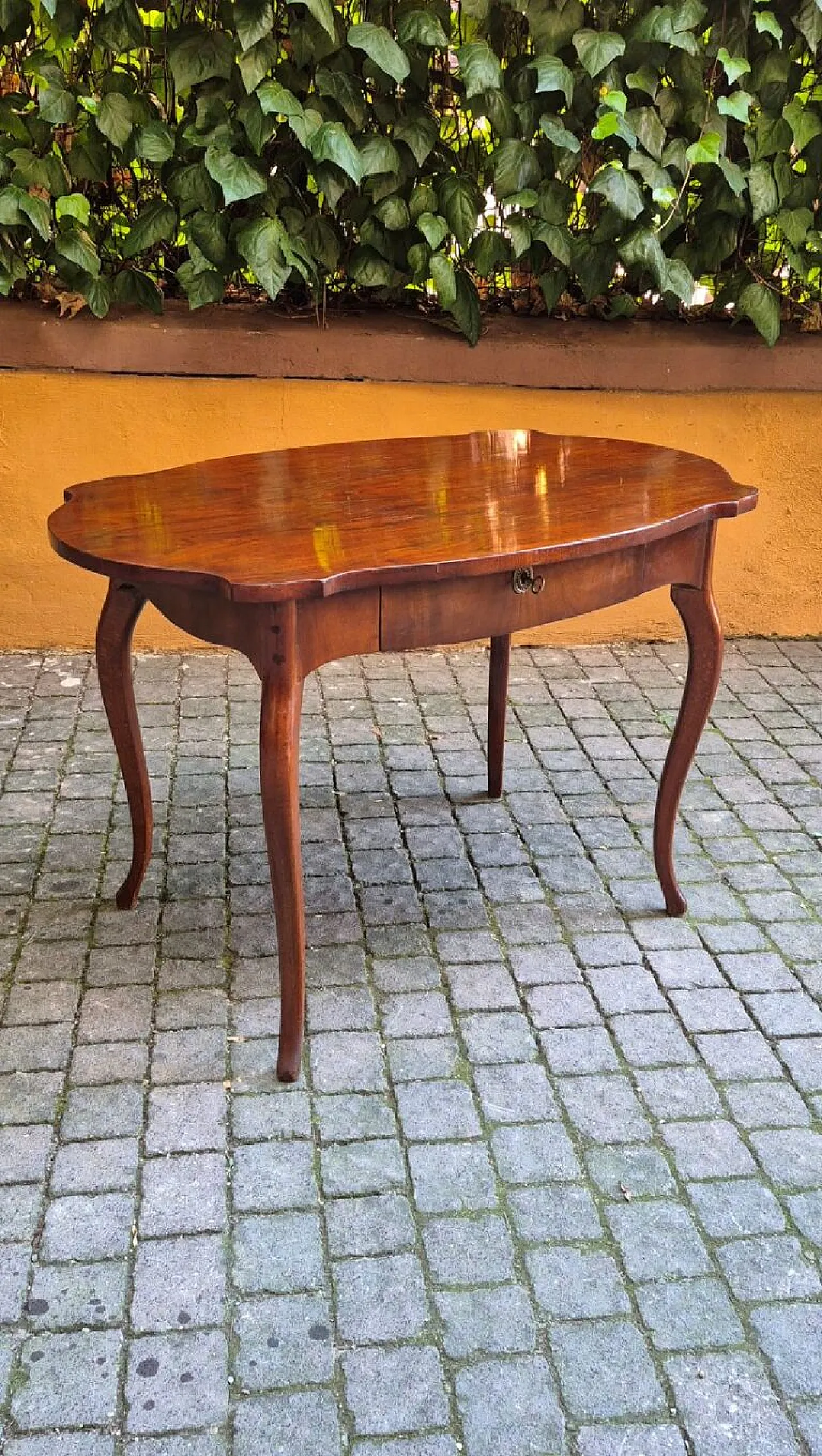 Placue table in walnut wood, 19th century 4