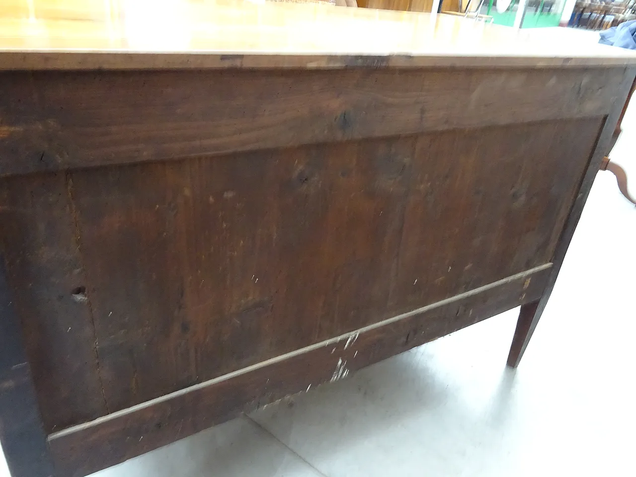 Louis XVI chest of drawers in inlaid cherry, second half 18th century 7