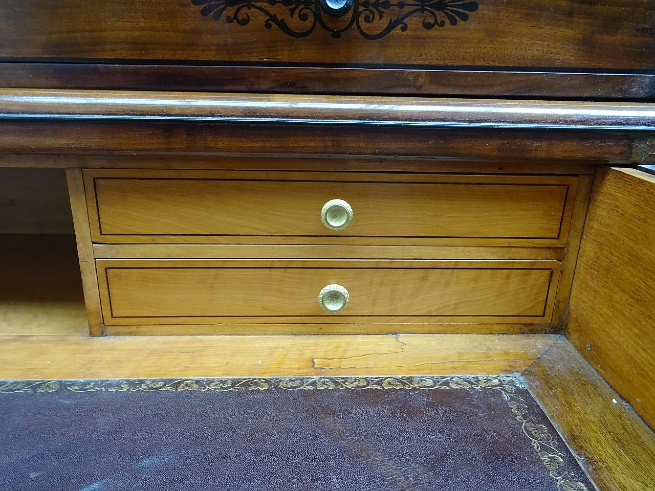 Scrittoio Carlo X in mogano di Cuba intarsiato Piemonte, '800 4