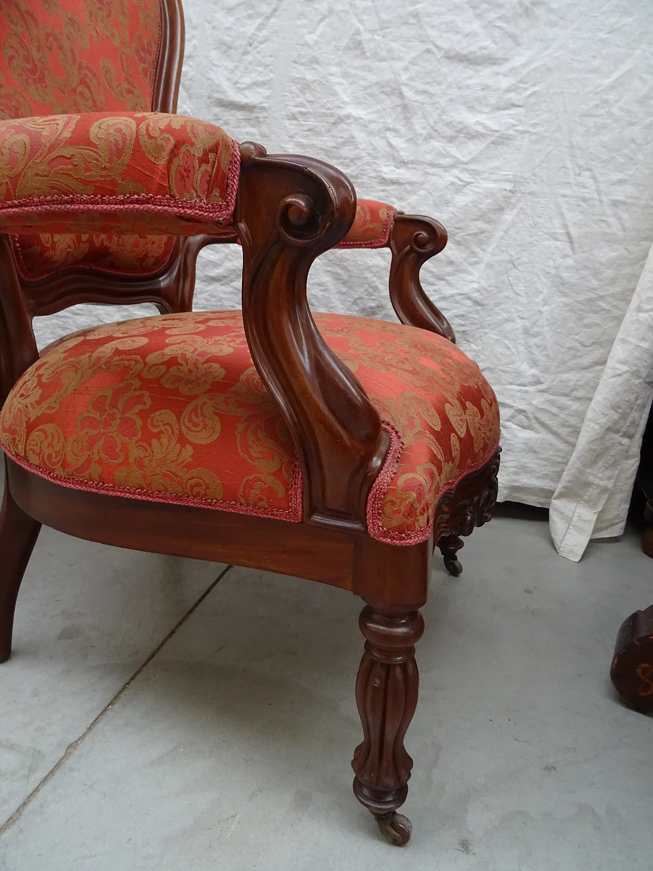 Pair of Charles X carved armchairs, first half 19th century 3