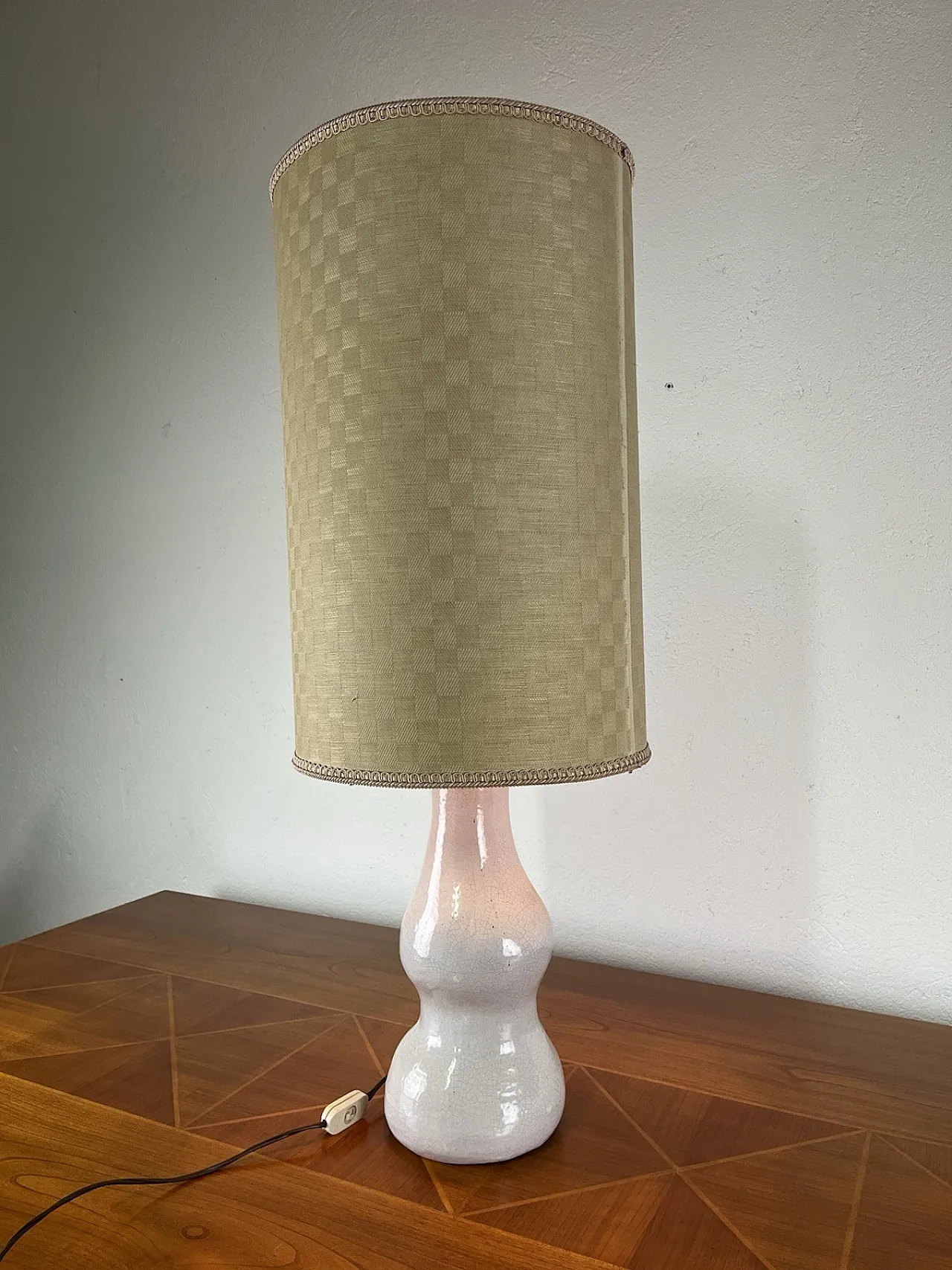 Lampada da tavolo in ceramica e in tessuto, anni '70 4
