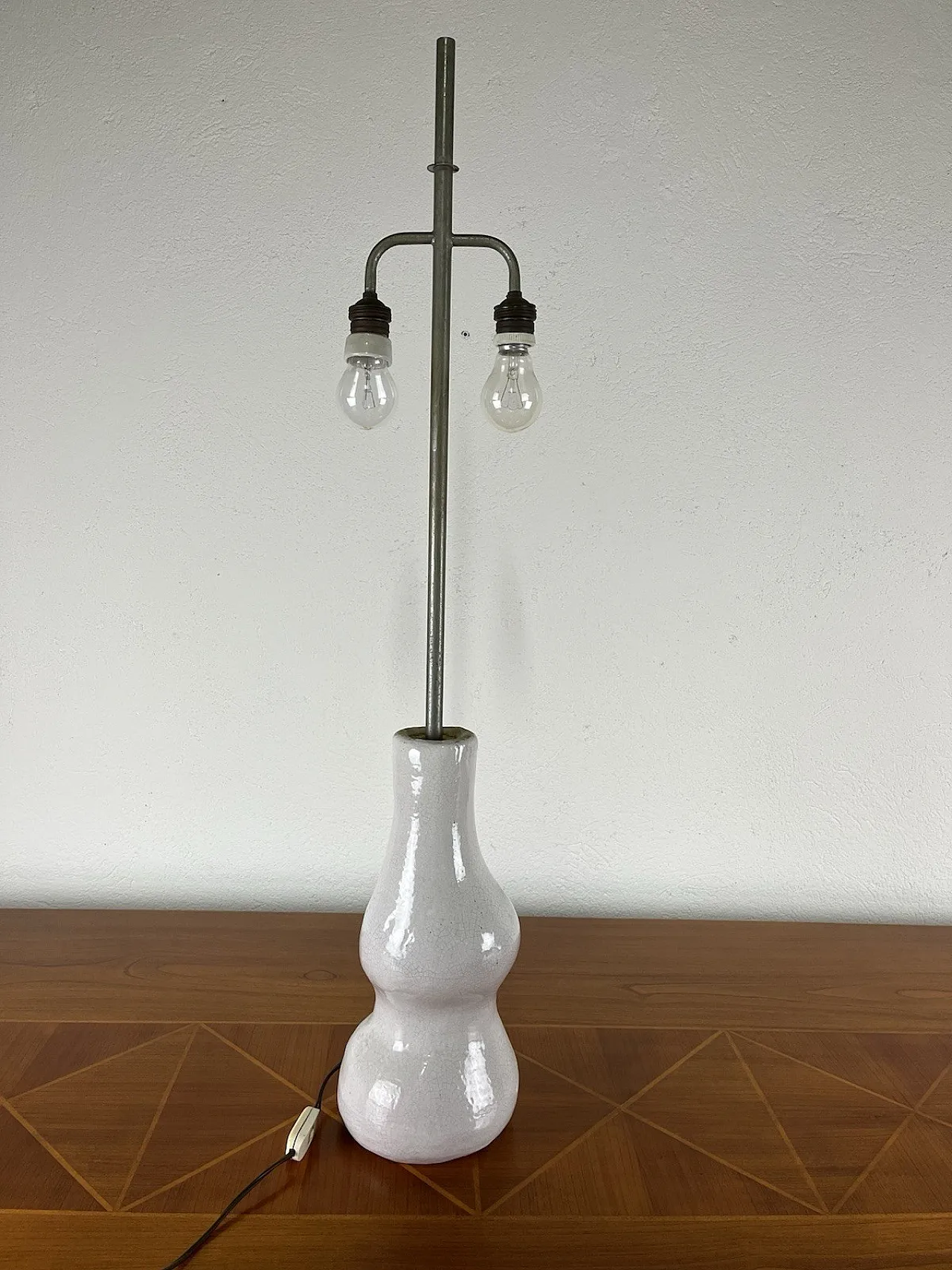 Lampada da tavolo in ceramica e in tessuto, anni '70 8