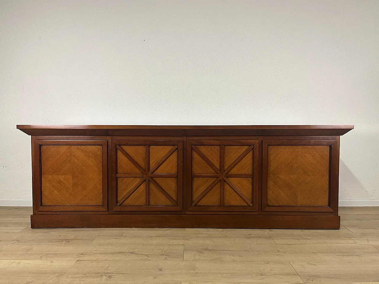 Sideboard in legno con motivi a forma di croce, 80s 1