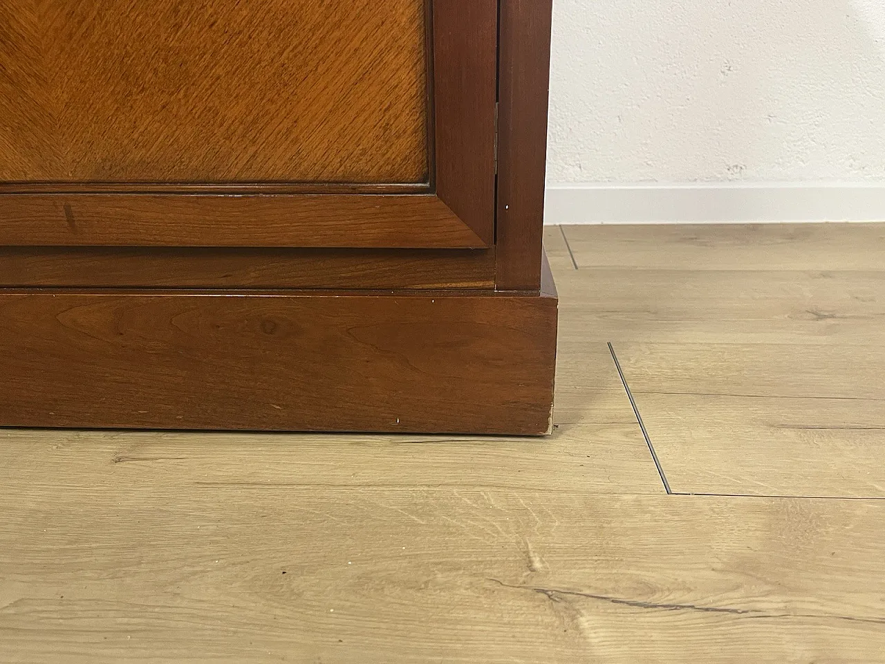 Sideboard in legno con motivi a forma di croce, 80s 6