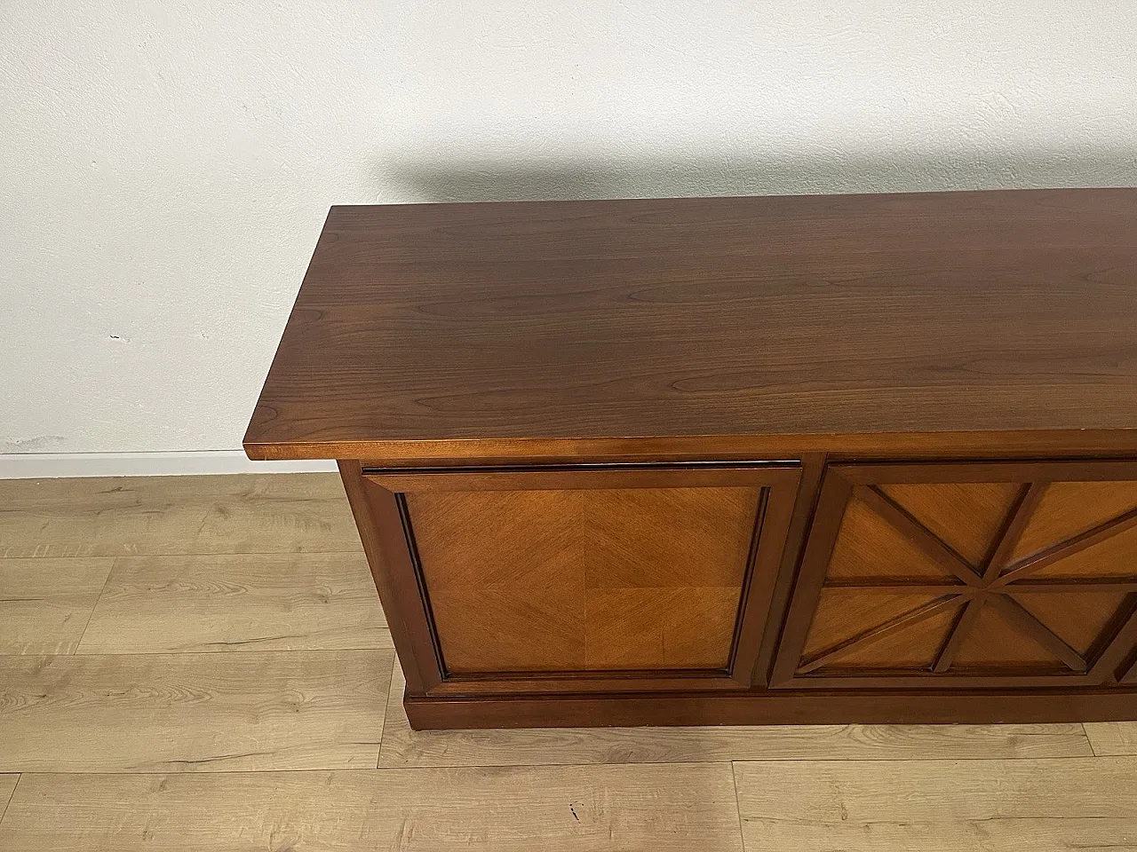 Sideboard in legno con motivi a forma di croce, 80s 8